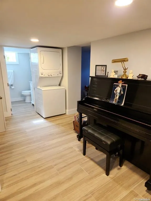 134 Ralph Avenue, Babylon, NY, 2 Bedrooms Bedrooms, 6 Rooms Rooms,2 BathroomsBathrooms,Residential Lease,For Rent,Ralph,0,1009457 134 Ralph Avenue, Babylon, NY, 2 Bedrooms Bedrooms, 6 Rooms Rooms,2 BathroomsBathrooms,Residential Lease,For Rent,Ralph,0,1009457