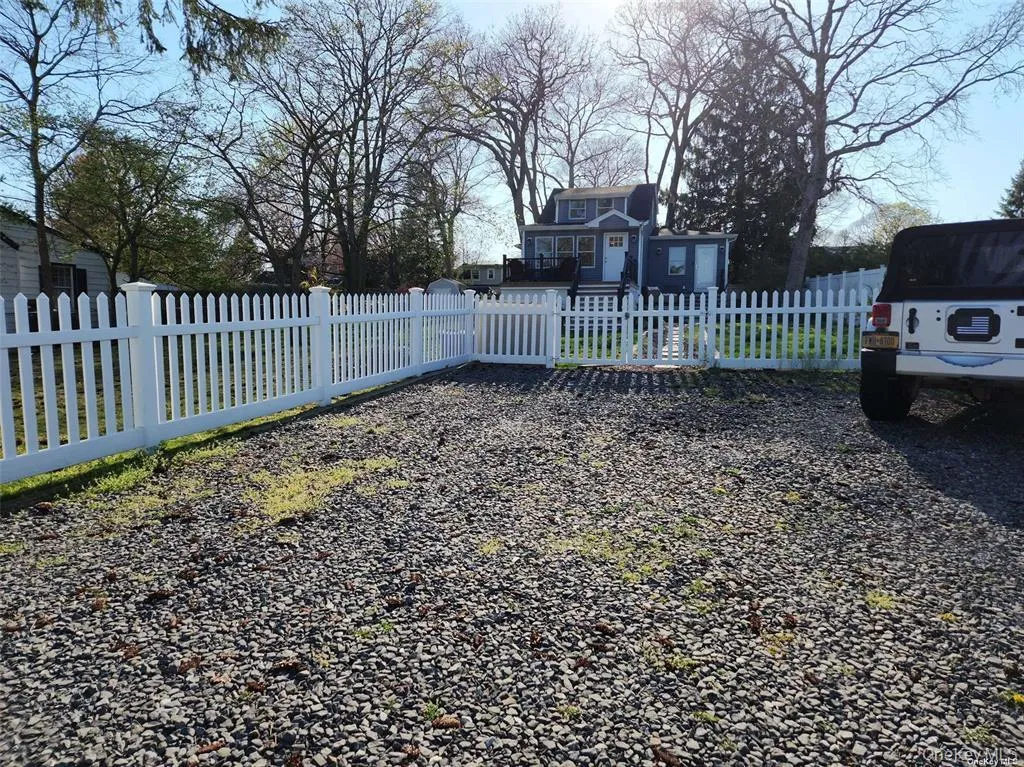 134 Ralph Avenue, Babylon, NY, 2 Bedrooms Bedrooms, 6 Rooms Rooms,2 BathroomsBathrooms,Residential Lease,For Rent,Ralph,0,1009457 134 Ralph Avenue, Babylon, NY, 2 Bedrooms Bedrooms, 6 Rooms Rooms,2 BathroomsBathrooms,Residential Lease,For Rent,Ralph,0,1009457