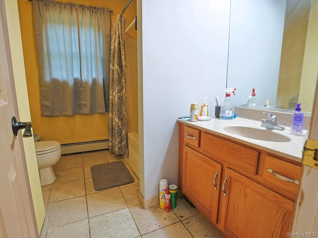 44 Paglia Drive, Mount Hope, NY, 4 Bedrooms Bedrooms, 10 Rooms Rooms,4 BathroomsBathrooms,Residential,For Rent,Paglia,0,1009460 44 Paglia Drive, Mount Hope, NY, 4 Bedrooms Bedrooms, 10 Rooms Rooms,4 BathroomsBathrooms,Residential,For Rent,Paglia,0,1009460