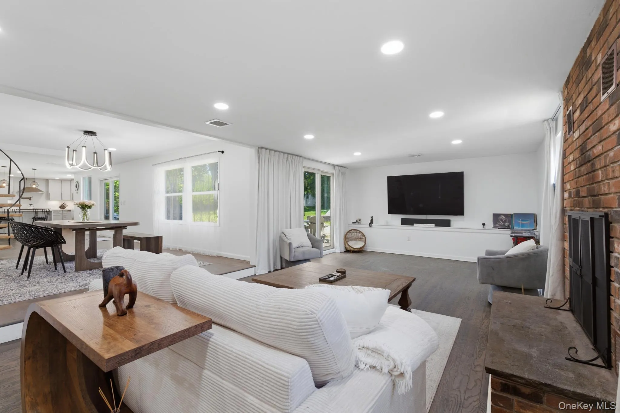 2 Bell Place, Rye Town, NY, 3 Bedrooms Bedrooms, 8 Rooms Rooms,2 BathroomsBathrooms,Residential,For Rent,Bell,0,1009463 2 Bell Place, Rye Town, NY, 3 Bedrooms Bedrooms, 8 Rooms Rooms,2 BathroomsBathrooms,Residential,For Rent,Bell,0,1009463