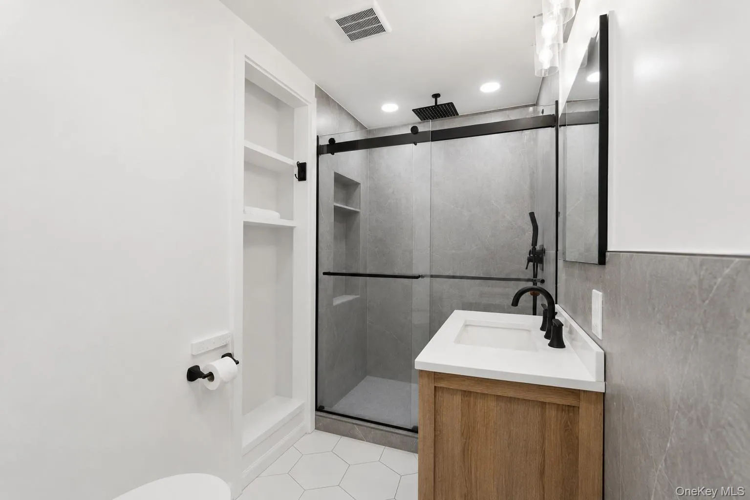 2nd floor full bath 2nd floor full bath