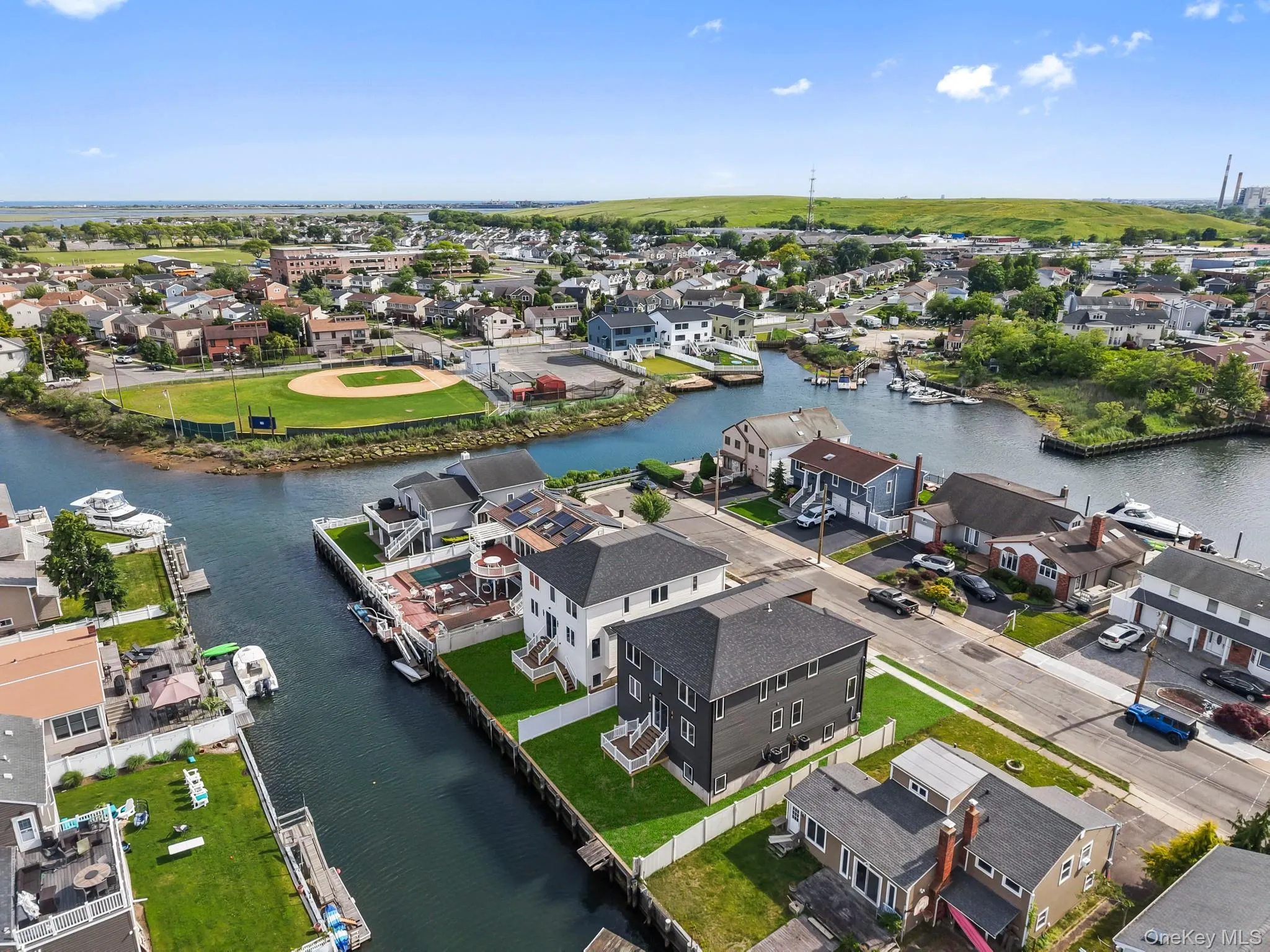 3453 Ocean Avenue, Hempstead, NY, 6 Bedrooms Bedrooms, 19 Rooms Rooms,3 BathroomsBathrooms,Residential,For Rent,Ocean,0,1009465 3453 Ocean Avenue, Hempstead, NY, 6 Bedrooms Bedrooms, 19 Rooms Rooms,3 BathroomsBathrooms,Residential,For Rent,Ocean,0,1009465