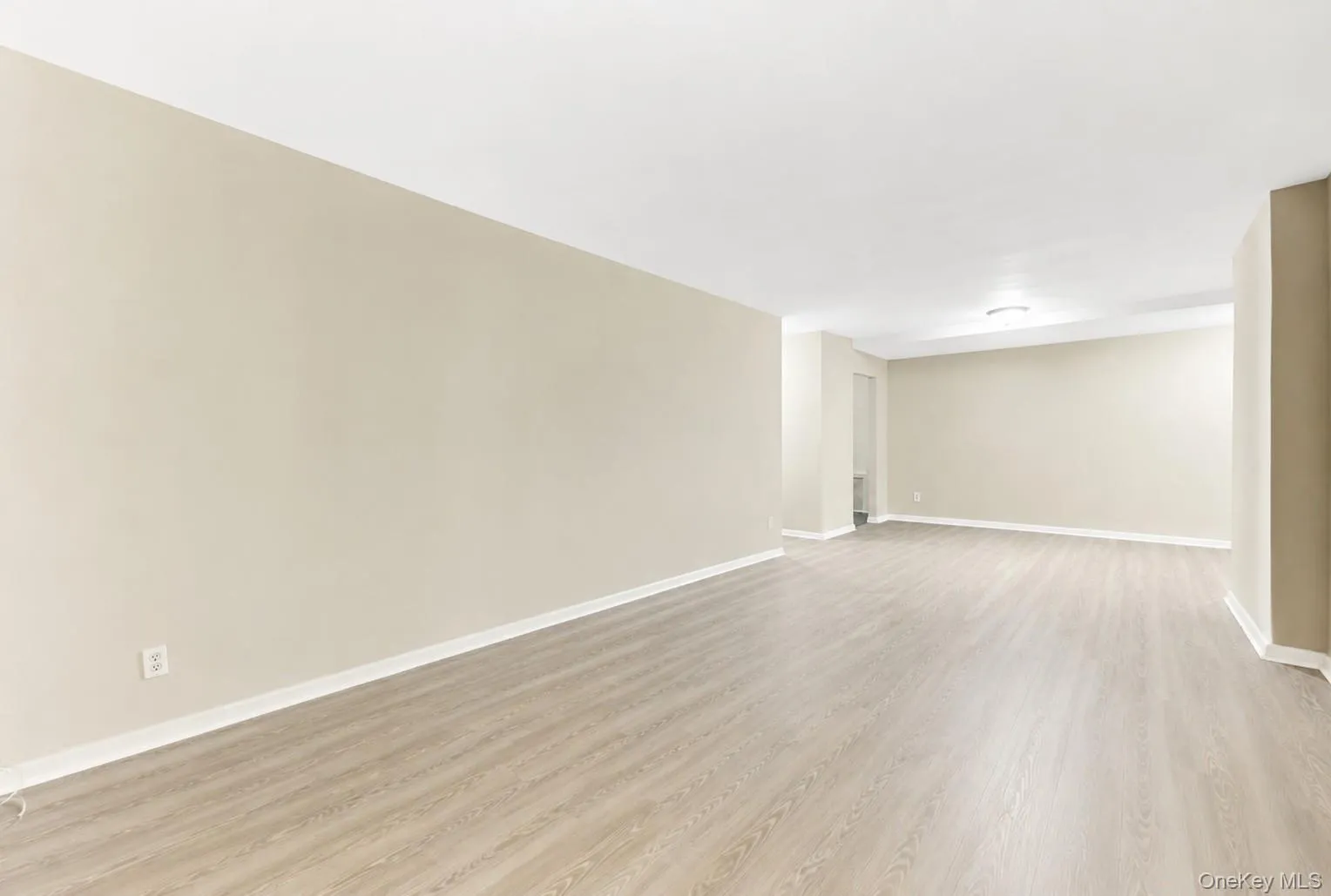 39-76 57th Street, New York, NY, 1 Bedroom Bedrooms, 4 Rooms Rooms,1 BathroomBathrooms,Residential,For Rent,57th,0,1009466 39-76 57th Street, New York, NY, 1 Bedroom Bedrooms, 4 Rooms Rooms,1 BathroomBathrooms,Residential,For Rent,57th,0,1009466