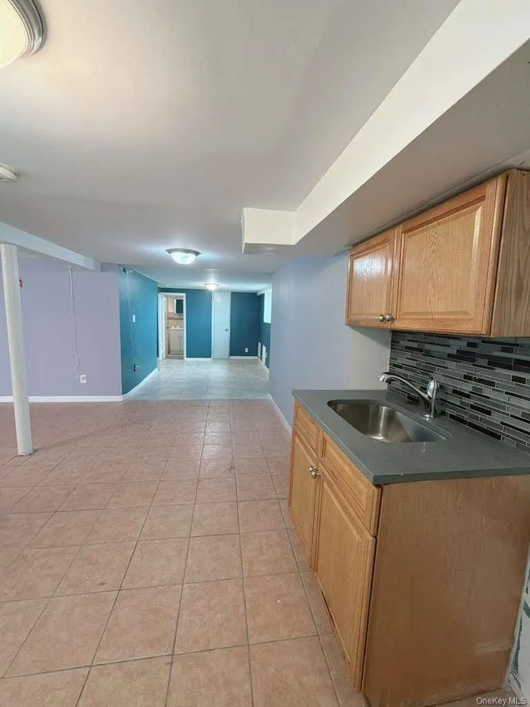 3408 ELY Avenue, New York, NY, 3 Bedrooms Bedrooms, 5 Rooms Rooms,2 BathroomsBathrooms,Residential,For Rent,ELY,0,1009470 3408 ELY Avenue, New York, NY, 3 Bedrooms Bedrooms, 5 Rooms Rooms,2 BathroomsBathrooms,Residential,For Rent,ELY,0,1009470