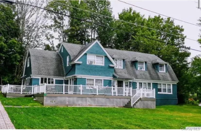 10 Spring Street, Hunter, NY, 6 Bedrooms Bedrooms, 15 Rooms Rooms,5 BathroomsBathrooms,Residential,For Rent,Spring,0,1009471 10 Spring Street, Hunter, NY, 6 Bedrooms Bedrooms, 15 Rooms Rooms,5 BathroomsBathrooms,Residential,For Rent,Spring,0,1009471