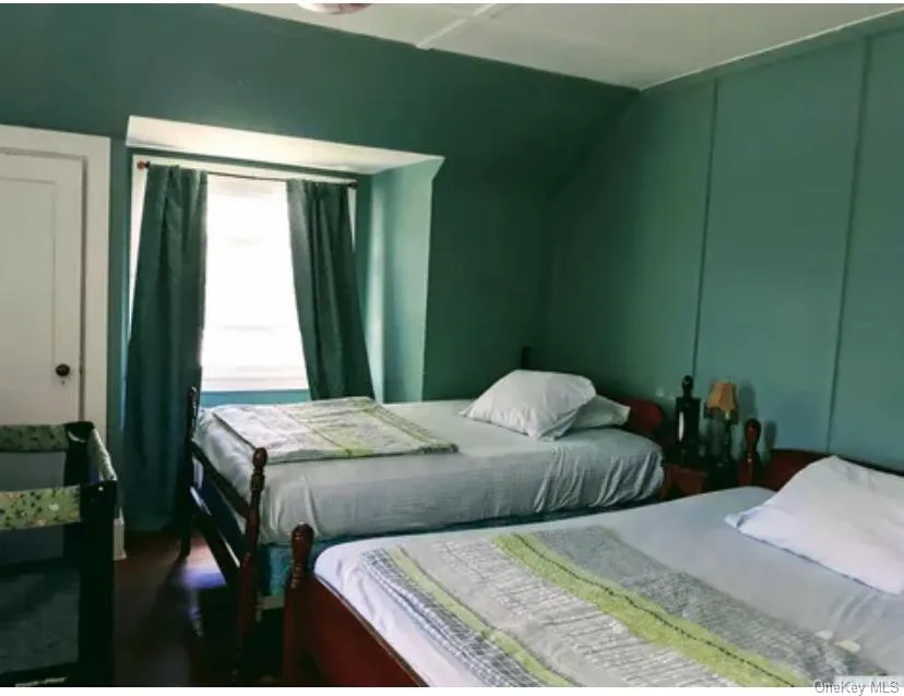 10 Spring Street, Hunter, NY, 6 Bedrooms Bedrooms, 15 Rooms Rooms,5 BathroomsBathrooms,Residential,For Rent,Spring,0,1009471 10 Spring Street, Hunter, NY, 6 Bedrooms Bedrooms, 15 Rooms Rooms,5 BathroomsBathrooms,Residential,For Rent,Spring,0,1009471