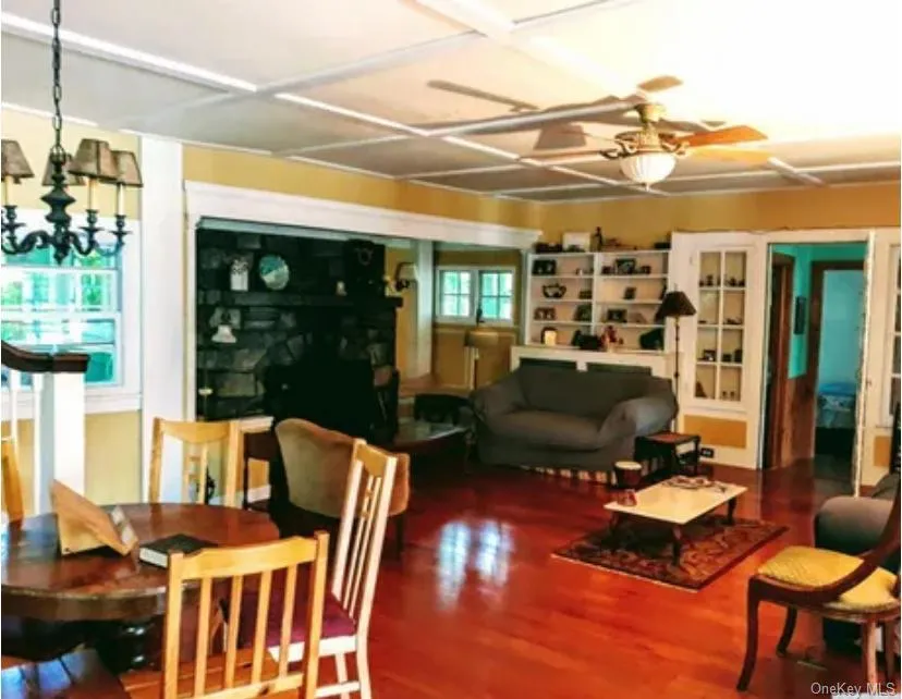 10 Spring Street, Hunter, NY, 6 Bedrooms Bedrooms, 15 Rooms Rooms,5 BathroomsBathrooms,Residential,For Rent,Spring,0,1009471 10 Spring Street, Hunter, NY, 6 Bedrooms Bedrooms, 15 Rooms Rooms,5 BathroomsBathrooms,Residential,For Rent,Spring,0,1009471