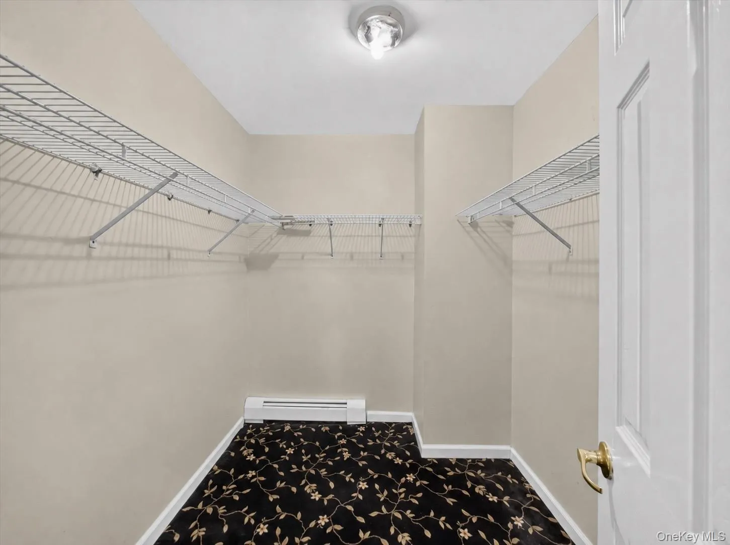 20 Fox Court, Ramapo, NY, 3 Bedrooms Bedrooms, 10 Rooms Rooms,2 BathroomsBathrooms,Residential,For Rent,Fox,0,1009476 20 Fox Court, Ramapo, NY, 3 Bedrooms Bedrooms, 10 Rooms Rooms,2 BathroomsBathrooms,Residential,For Rent,Fox,0,1009476