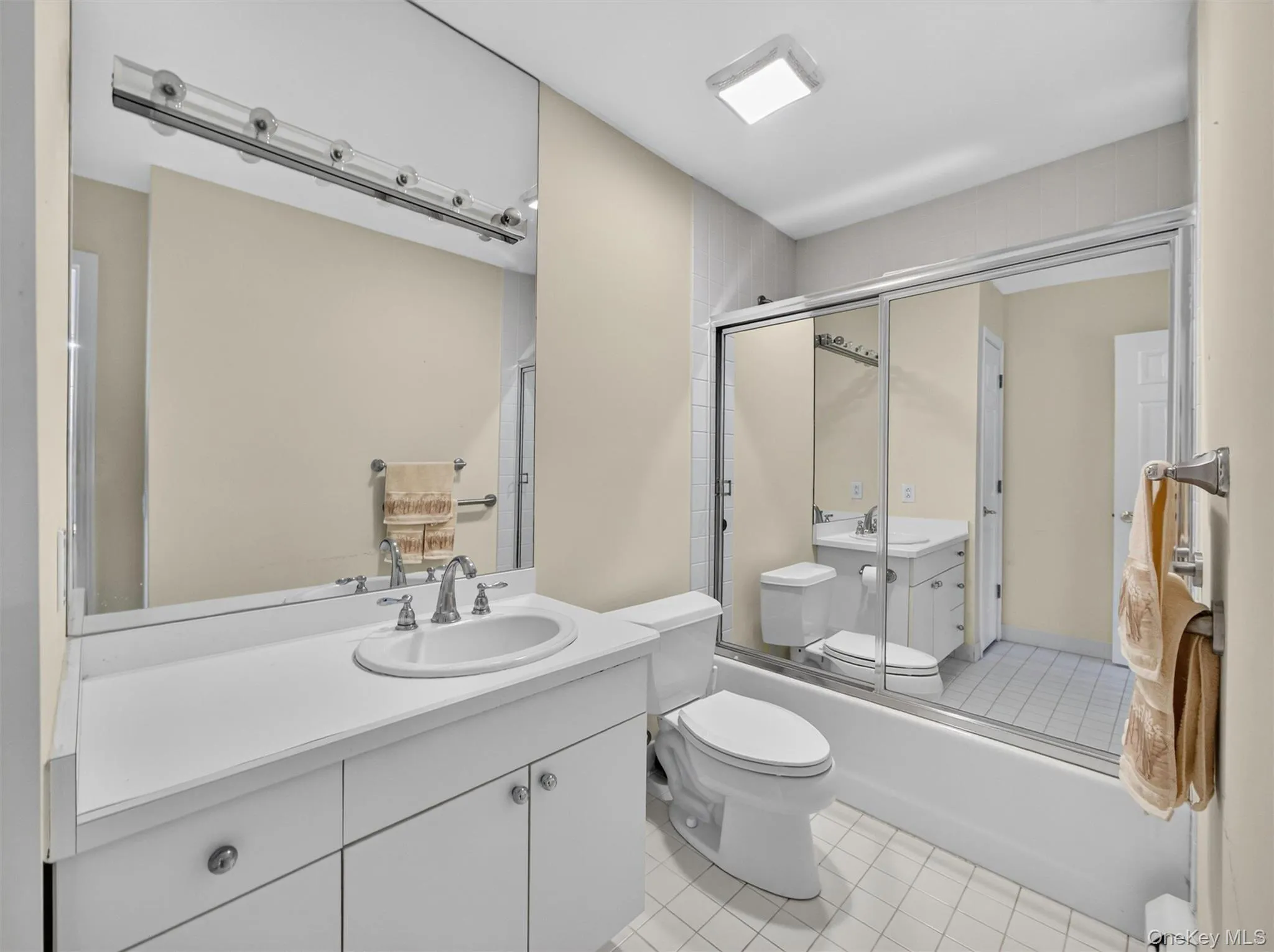 20 Fox Court, Ramapo, NY, 3 Bedrooms Bedrooms, 10 Rooms Rooms,2 BathroomsBathrooms,Residential,For Rent,Fox,0,1009476 20 Fox Court, Ramapo, NY, 3 Bedrooms Bedrooms, 10 Rooms Rooms,2 BathroomsBathrooms,Residential,For Rent,Fox,0,1009476