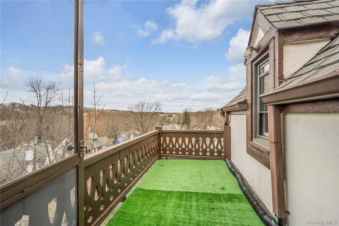 64 Kensington Road, Eastchester, NY, 2 Bedrooms Bedrooms, 4 Rooms Rooms,1 BathroomBathrooms,Residential Lease,For Rent,Kensington,0,1009480 64 Kensington Road, Eastchester, NY, 2 Bedrooms Bedrooms, 4 Rooms Rooms,1 BathroomBathrooms,Residential Lease,For Rent,Kensington,0,1009480