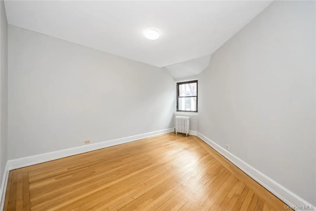 2nd Bedroom 2nd Bedroom