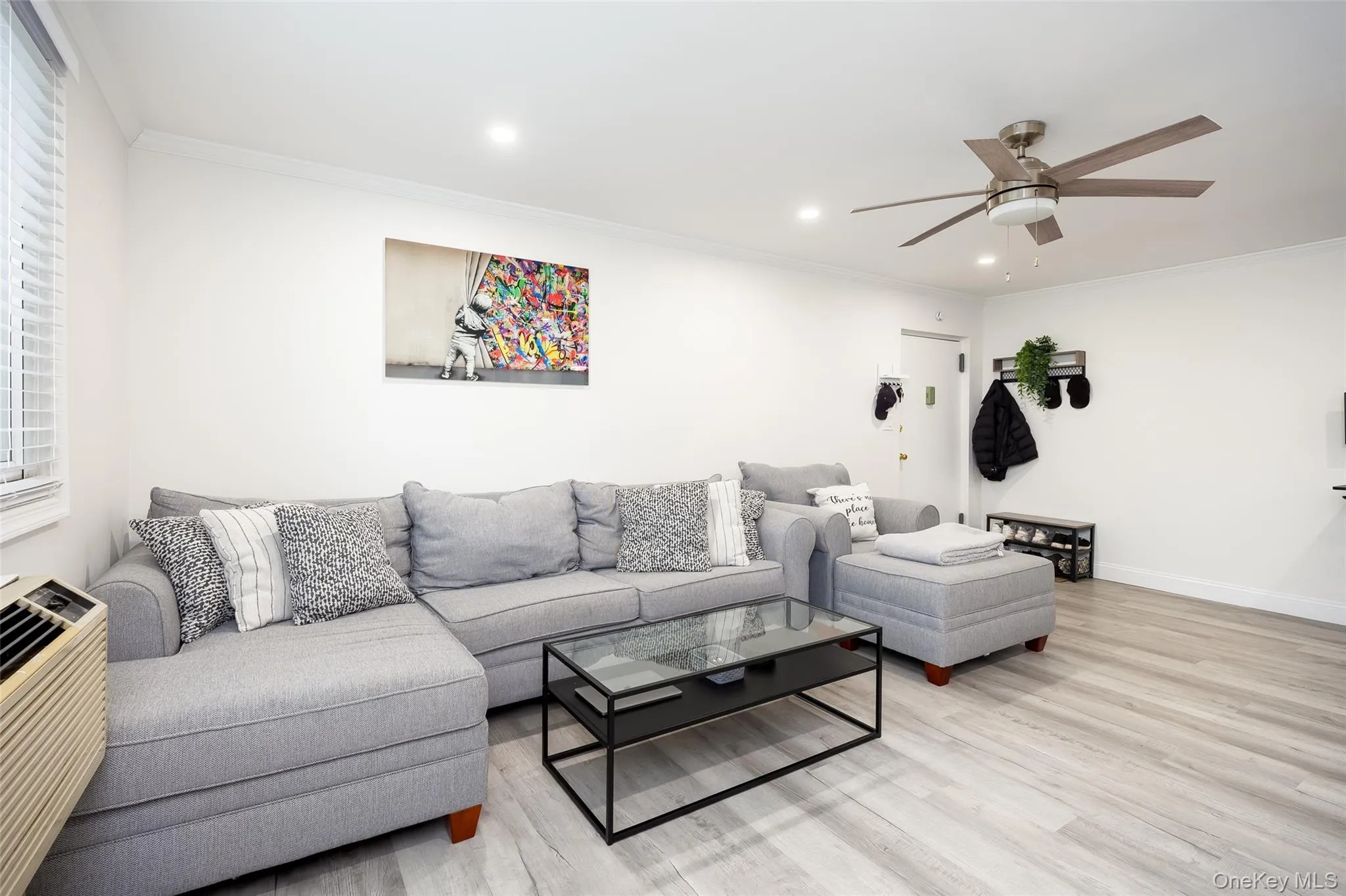 200 Merrick Road, Babylon, NY, 1 Bedroom Bedrooms, 5 Rooms Rooms,1 BathroomBathrooms,Residential,For Rent,Merrick,0,1009484 200 Merrick Road, Babylon, NY, 1 Bedroom Bedrooms, 5 Rooms Rooms,1 BathroomBathrooms,Residential,For Rent,Merrick,0,1009484