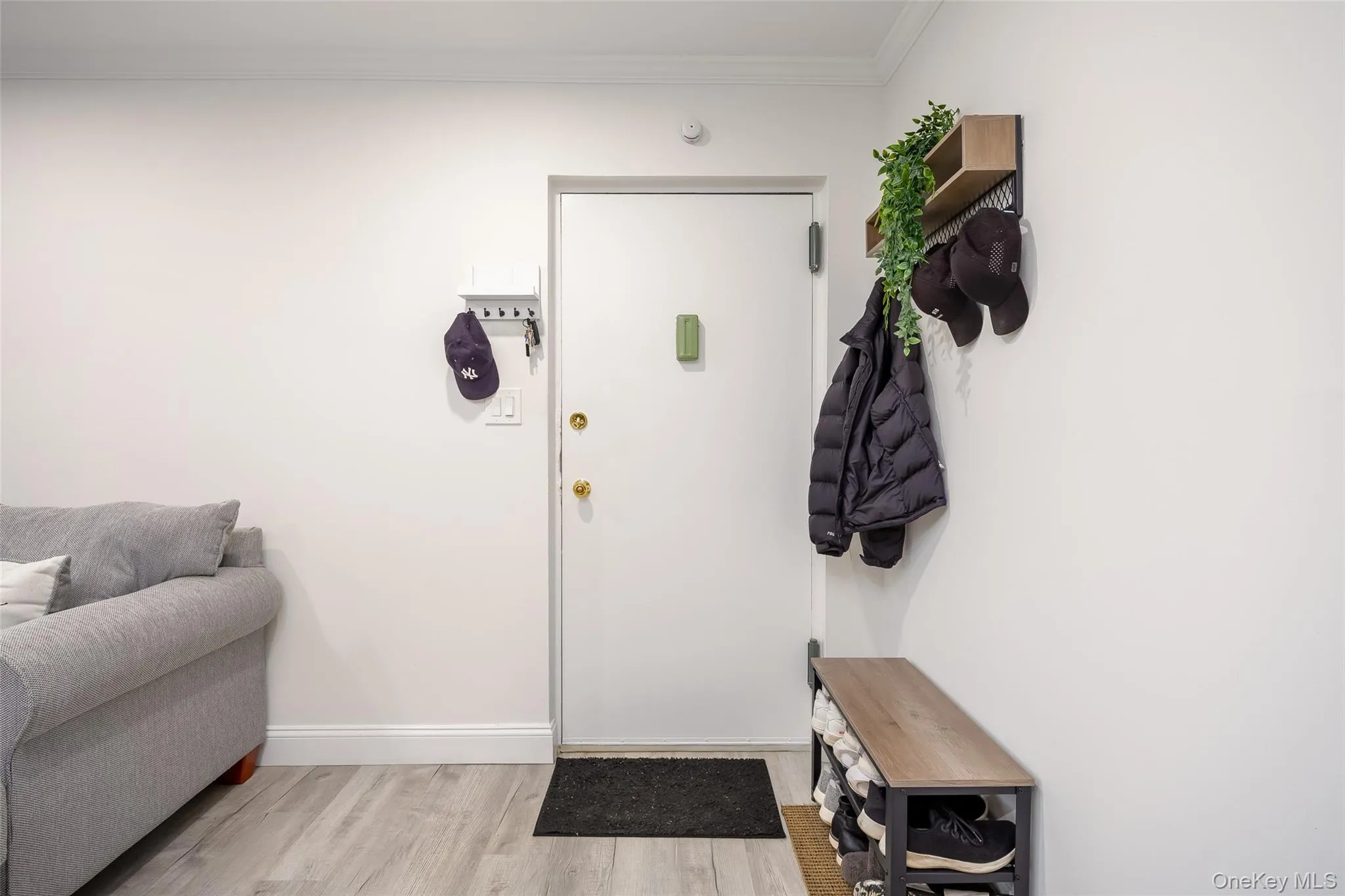 200 Merrick Road, Babylon, NY, 1 Bedroom Bedrooms, 5 Rooms Rooms,1 BathroomBathrooms,Residential,For Rent,Merrick,0,1009484 200 Merrick Road, Babylon, NY, 1 Bedroom Bedrooms, 5 Rooms Rooms,1 BathroomBathrooms,Residential,For Rent,Merrick,0,1009484