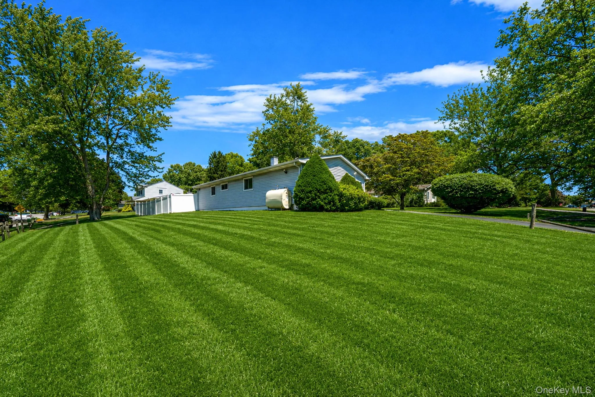 77 Masonic Avenue, Brookhaven, NY, 3 Bedrooms Bedrooms, 6 Rooms Rooms,1 BathroomBathrooms,Residential,For Rent,Masonic,0,1009493 77 Masonic Avenue, Brookhaven, NY, 3 Bedrooms Bedrooms, 6 Rooms Rooms,1 BathroomBathrooms,Residential,For Rent,Masonic,0,1009493