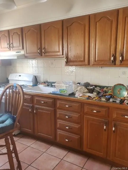 55-05 84th Street, New York, NY, 2 Bedrooms Bedrooms, 5 Rooms Rooms,1 BathroomBathrooms,Residential,For Rent,84th,0,KEY1009496 55-05 84th Street, New York, NY, 2 Bedrooms Bedrooms, 5 Rooms Rooms,1 BathroomBathrooms,Residential,For Rent,84th,0,KEY1009496