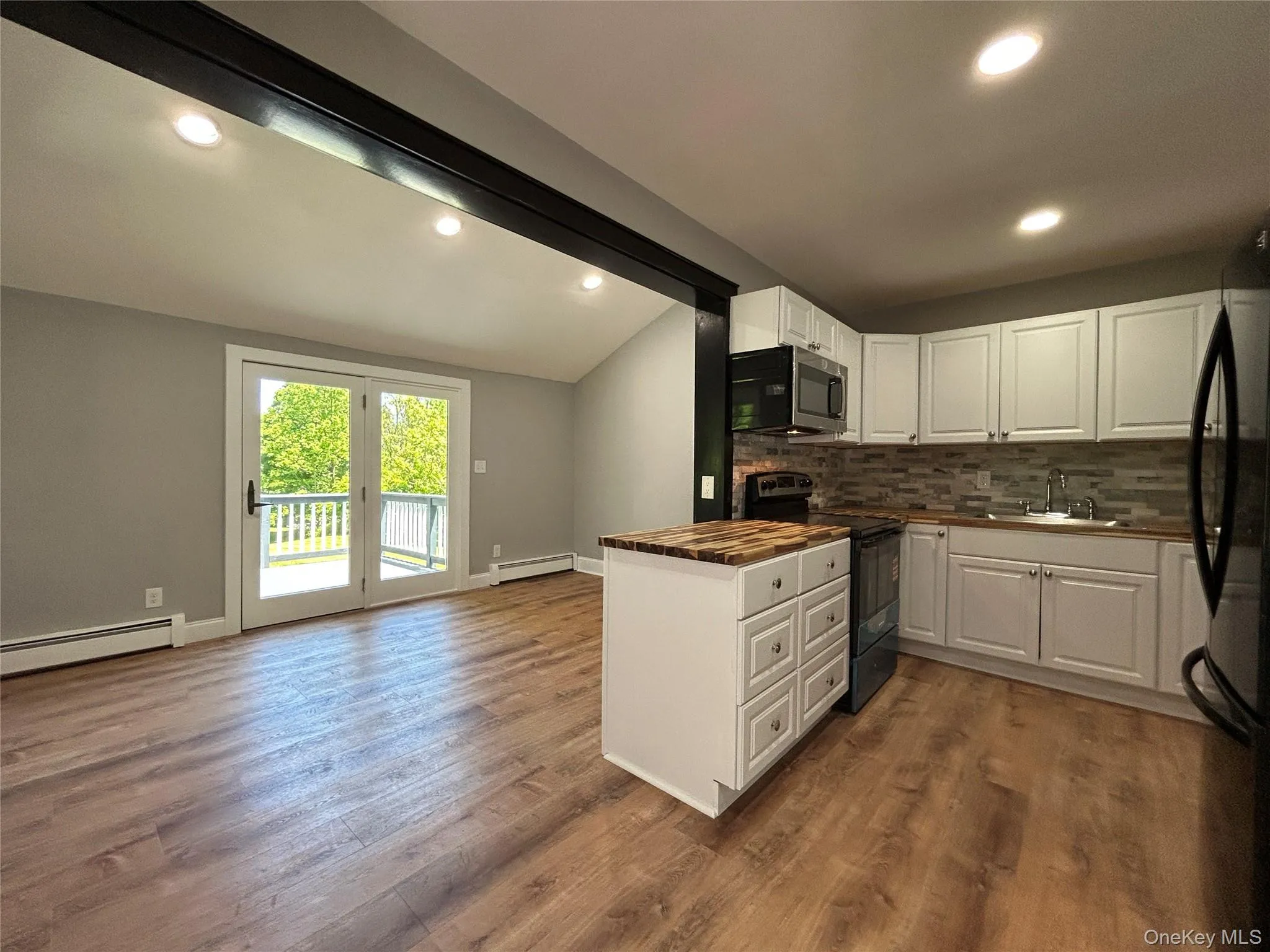 32 Reimer Avenue, Dover, NY, 3 Bedrooms Bedrooms, 8 Rooms Rooms,1 BathroomBathrooms,Residential Lease,For Rent,Reimer,0,1009499 32 Reimer Avenue, Dover, NY, 3 Bedrooms Bedrooms, 8 Rooms Rooms,1 BathroomBathrooms,Residential Lease,For Rent,Reimer,0,1009499