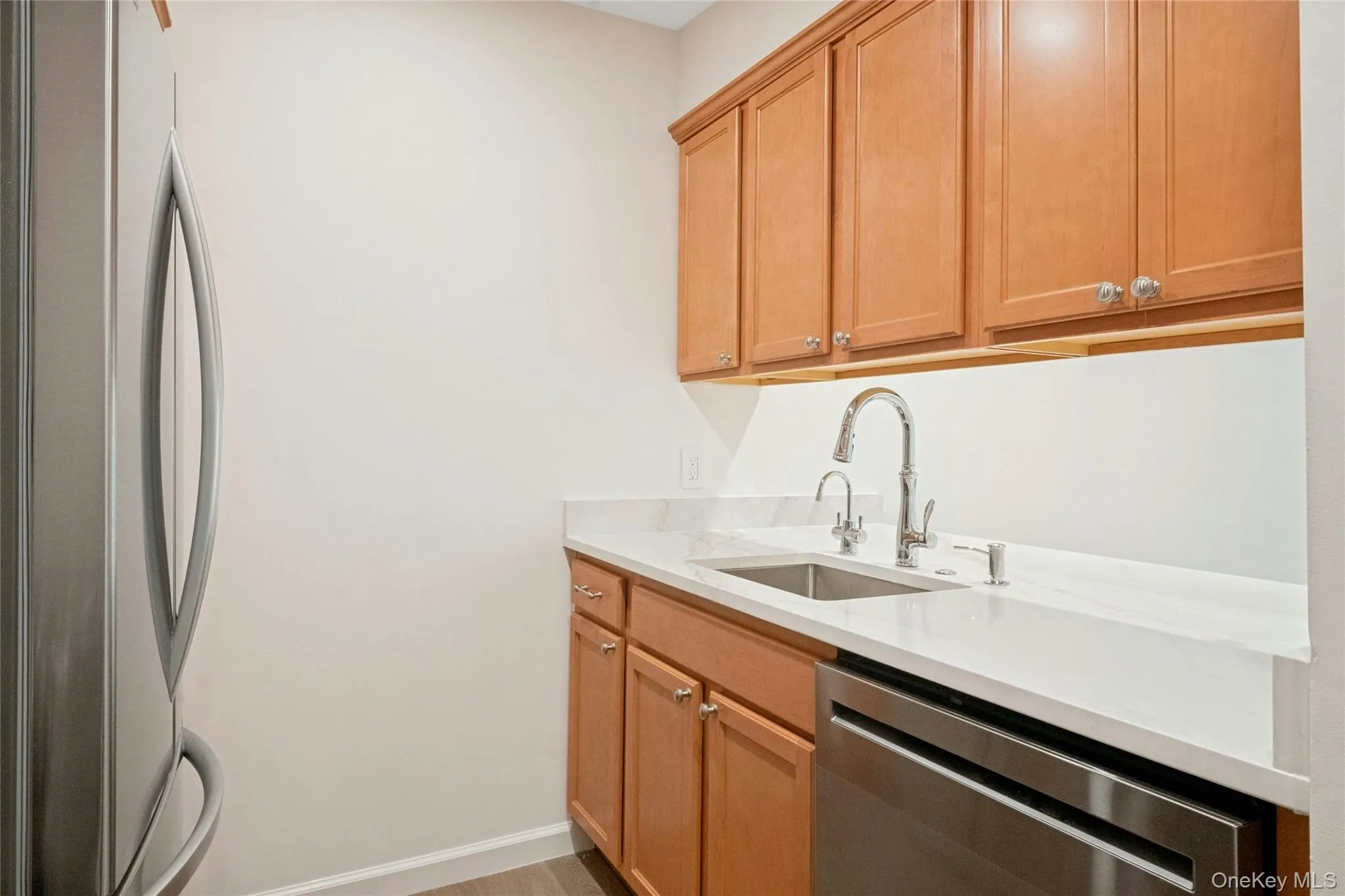 New white quartz kitchen counter tops New white quartz kitchen counter tops