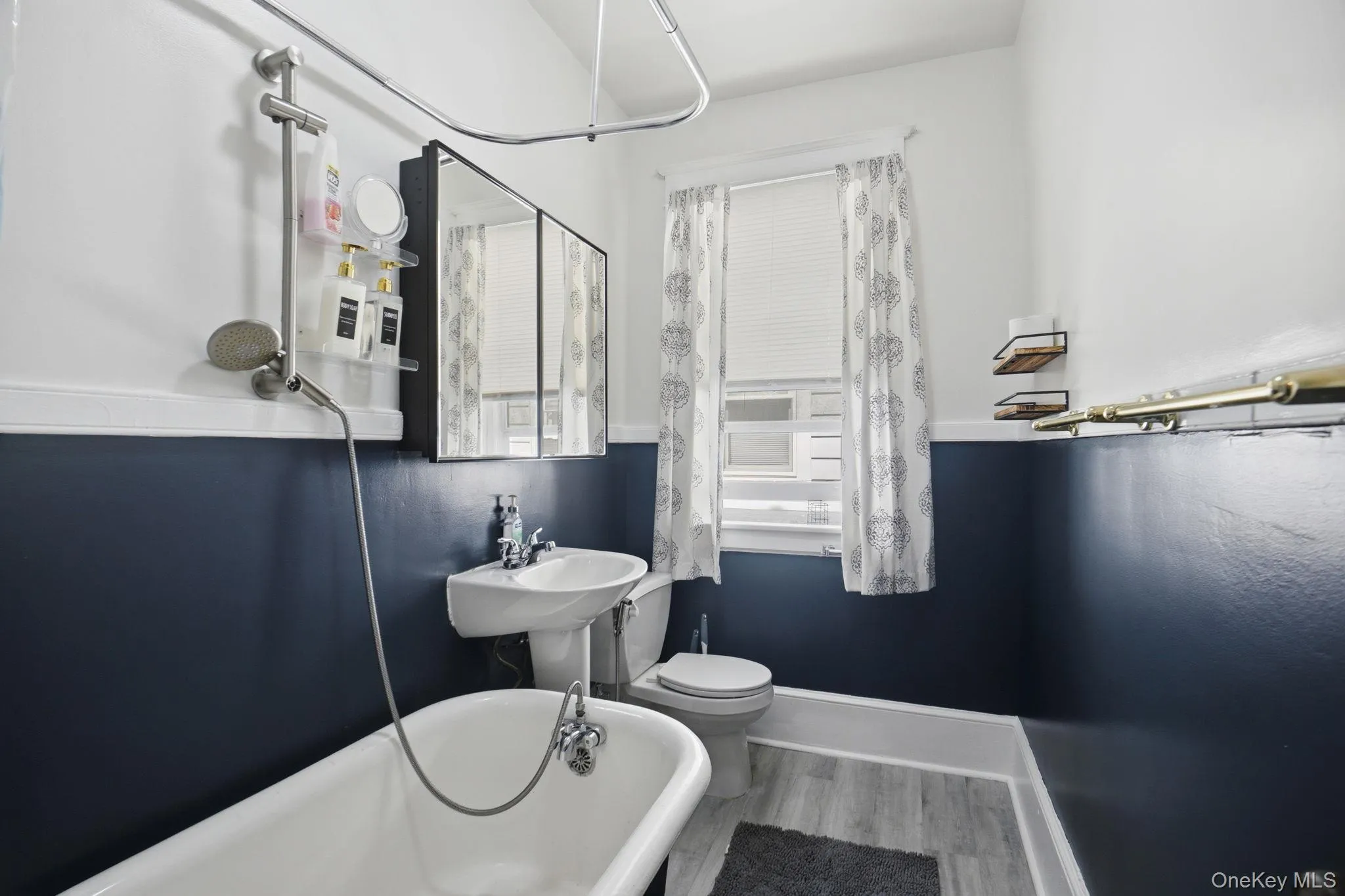 118 College Avenue, Poughkeepsie, NY, 3 Bedrooms Bedrooms, 7 Rooms Rooms,1 BathroomBathrooms,Residential,For Rent,College,0,1009506 118 College Avenue, Poughkeepsie, NY, 3 Bedrooms Bedrooms, 7 Rooms Rooms,1 BathroomBathrooms,Residential,For Rent,College,0,1009506