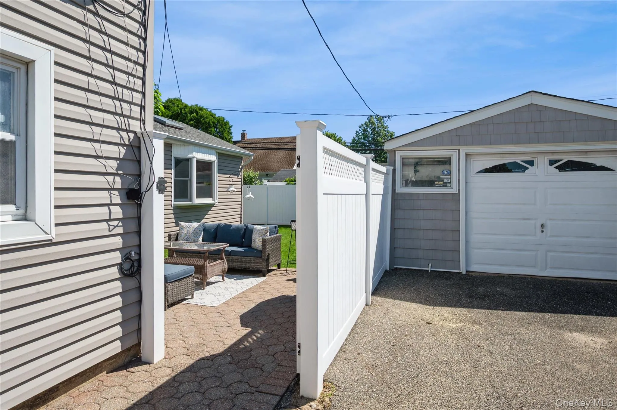 49 Harness Lane, Hempstead, NY, 4 Bedrooms Bedrooms, 9 Rooms Rooms,2 BathroomsBathrooms,Residential,For Rent,Harness,0,1009508 49 Harness Lane, Hempstead, NY, 4 Bedrooms Bedrooms, 9 Rooms Rooms,2 BathroomsBathrooms,Residential,For Rent,Harness,0,1009508