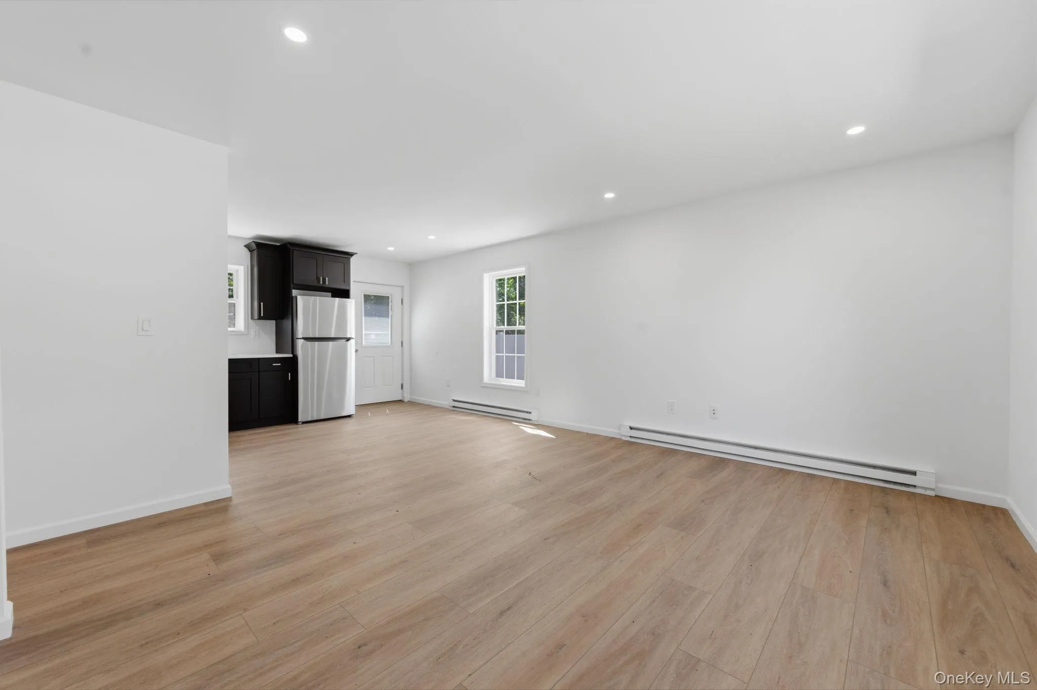 655 Post Avenue, Brookhaven, NY, 3 Bedrooms Bedrooms, 6 Rooms Rooms,1 BathroomBathrooms,Residential Lease,For Rent,Post,0,1009512 655 Post Avenue, Brookhaven, NY, 3 Bedrooms Bedrooms, 6 Rooms Rooms,1 BathroomBathrooms,Residential Lease,For Rent,Post,0,1009512