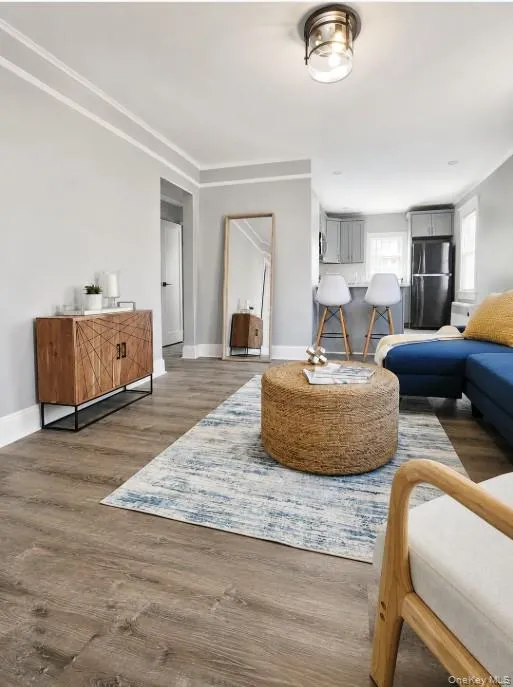 158 Cleveland Avenue, North Hempstead, NY, 1 Bedroom Bedrooms, 3 Rooms Rooms,1 BathroomBathrooms,Residential Lease,For Rent,Cleveland,0,1009516 158 Cleveland Avenue, North Hempstead, NY, 1 Bedroom Bedrooms, 3 Rooms Rooms,1 BathroomBathrooms,Residential Lease,For Rent,Cleveland,0,1009516