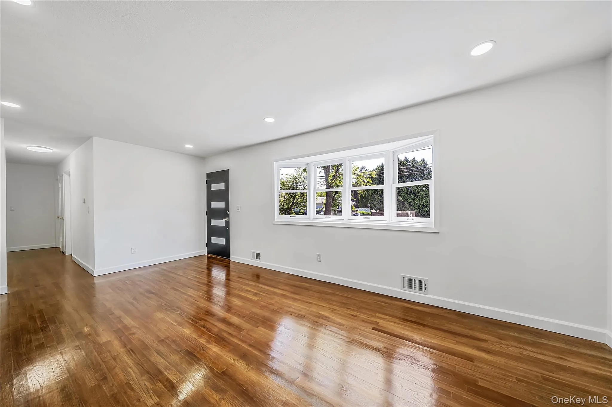 267 Woodhull Avenue, Brookhaven, NY, 3 Bedrooms Bedrooms, 8 Rooms Rooms,2 BathroomsBathrooms,Residential,For Rent,Woodhull,0,1009518 267 Woodhull Avenue, Brookhaven, NY, 3 Bedrooms Bedrooms, 8 Rooms Rooms,2 BathroomsBathrooms,Residential,For Rent,Woodhull,0,1009518