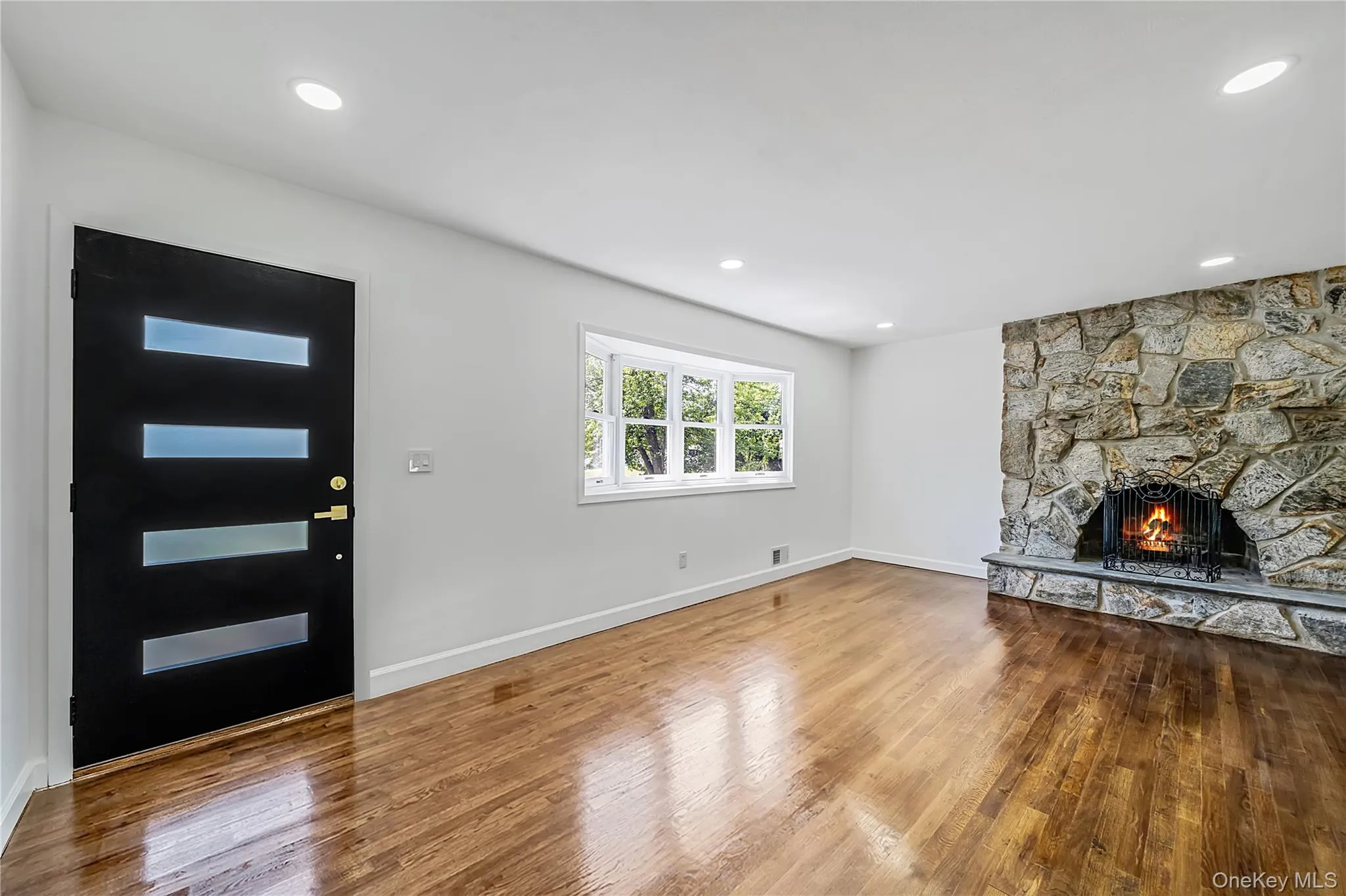 267 Woodhull Avenue, Brookhaven, NY, 3 Bedrooms Bedrooms, 8 Rooms Rooms,2 BathroomsBathrooms,Residential,For Rent,Woodhull,0,1009518 267 Woodhull Avenue, Brookhaven, NY, 3 Bedrooms Bedrooms, 8 Rooms Rooms,2 BathroomsBathrooms,Residential,For Rent,Woodhull,0,1009518