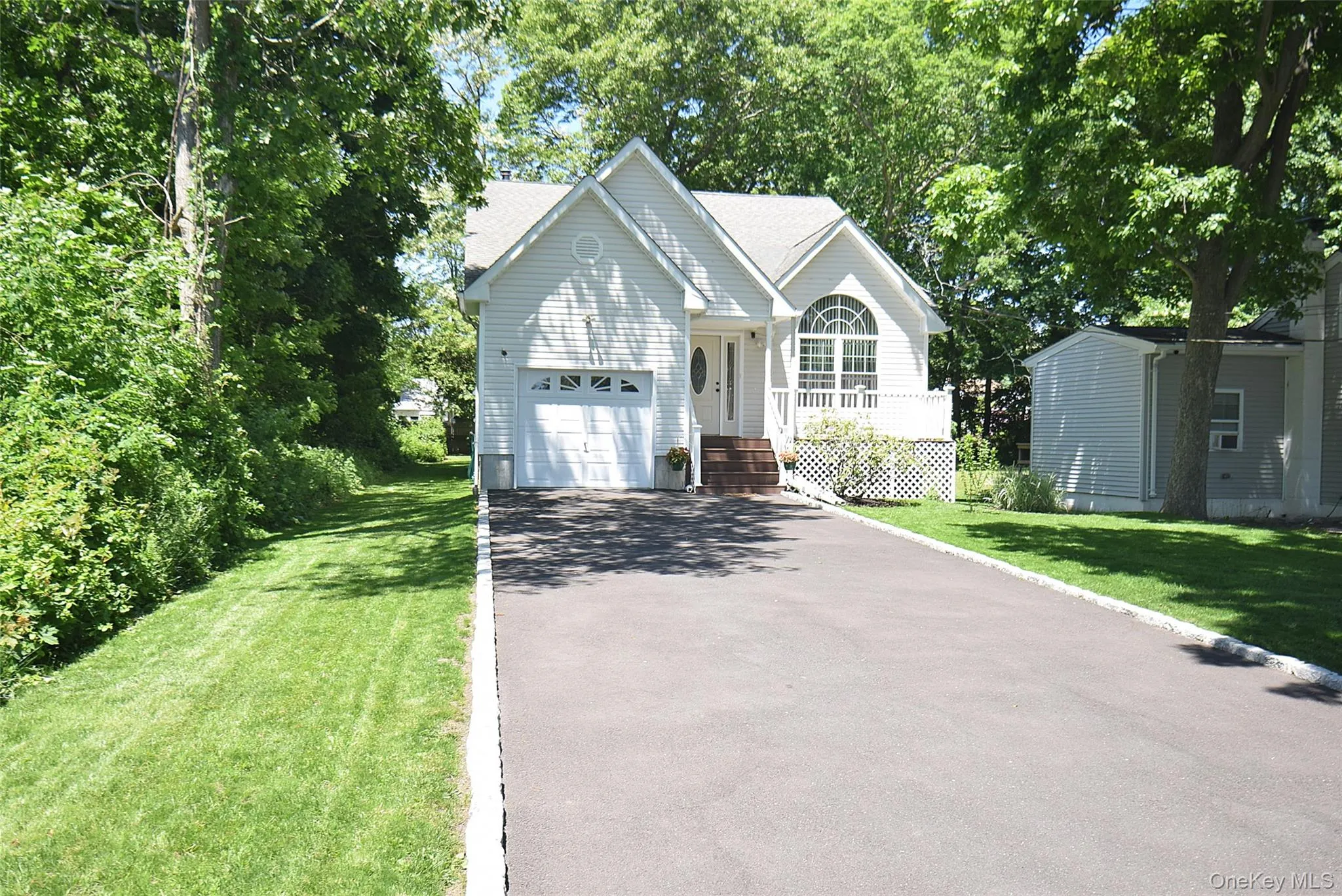 51 Spar Drive, Brookhaven, NY, 3 Bedrooms Bedrooms, 8 Rooms Rooms,2 BathroomsBathrooms,Residential,For Rent,Spar,0,1009530 51 Spar Drive, Brookhaven, NY, 3 Bedrooms Bedrooms, 8 Rooms Rooms,2 BathroomsBathrooms,Residential,For Rent,Spar,0,1009530