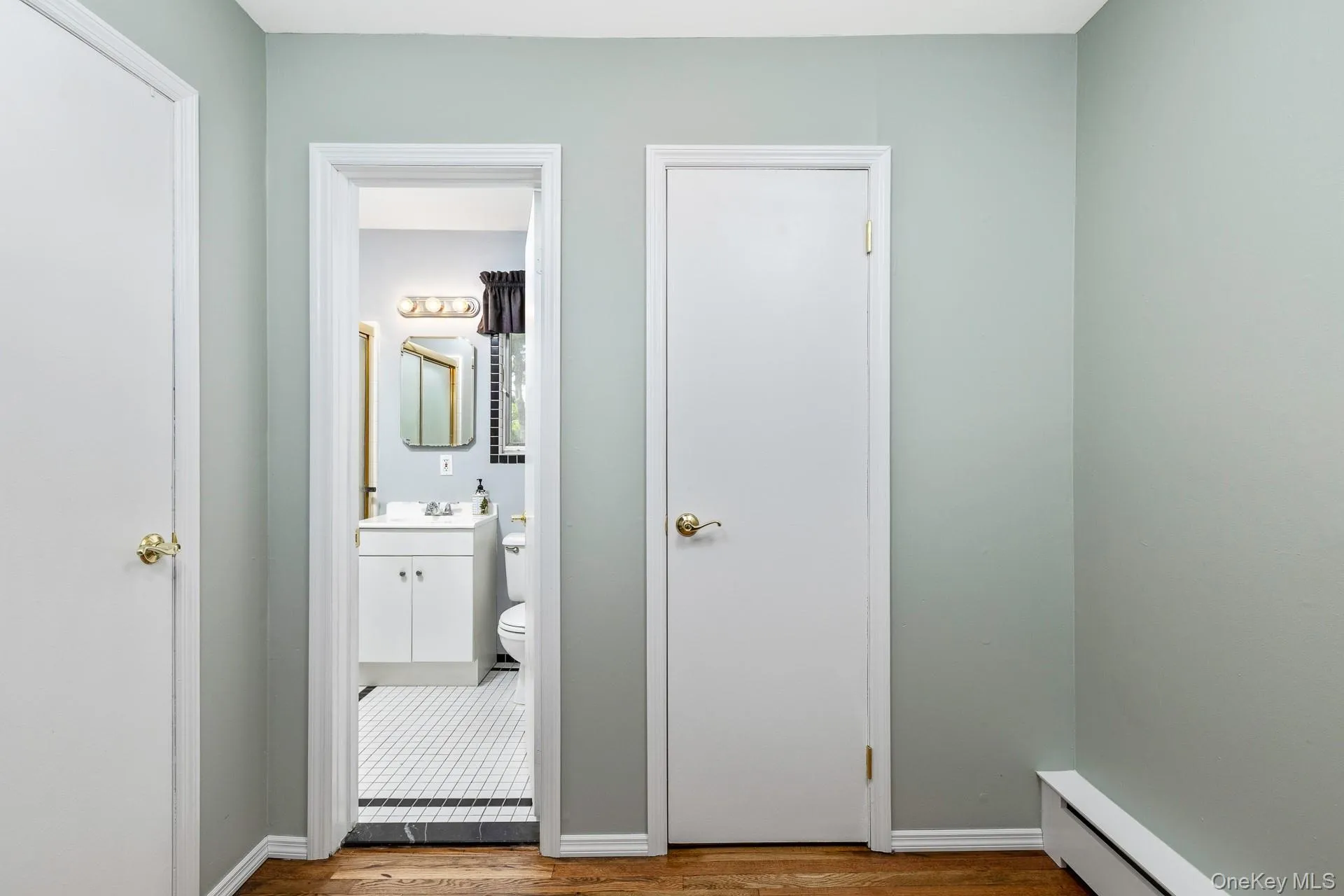 19 Knoll Lane, Smithtown, NY, 4 Bedrooms Bedrooms, 8 Rooms Rooms,2 BathroomsBathrooms,Residential,For Rent,Knoll,0,1009532 19 Knoll Lane, Smithtown, NY, 4 Bedrooms Bedrooms, 8 Rooms Rooms,2 BathroomsBathrooms,Residential,For Rent,Knoll,0,1009532