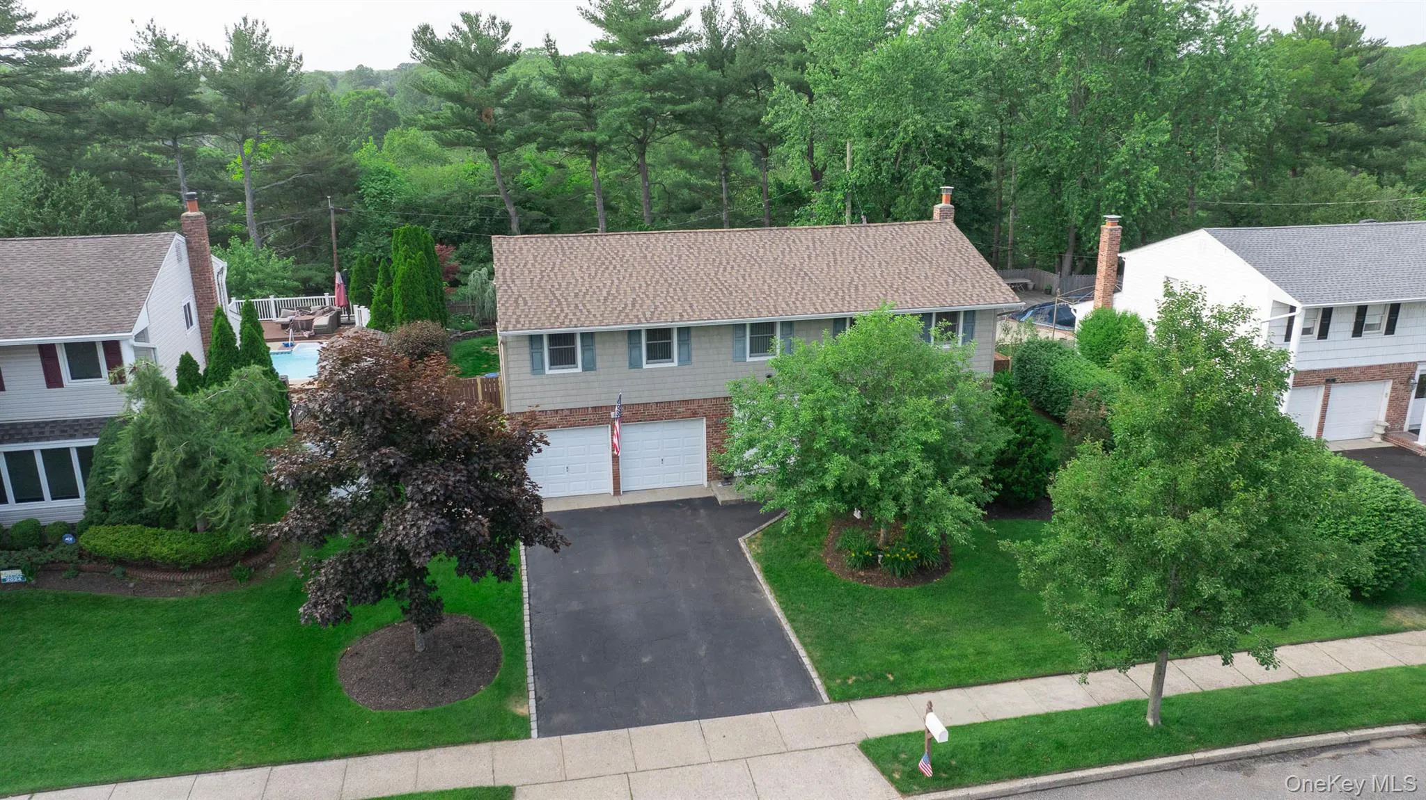 19 Knoll Lane, Smithtown, NY, 4 Bedrooms Bedrooms, 8 Rooms Rooms,2 BathroomsBathrooms,Residential,For Rent,Knoll,0,1009532 19 Knoll Lane, Smithtown, NY, 4 Bedrooms Bedrooms, 8 Rooms Rooms,2 BathroomsBathrooms,Residential,For Rent,Knoll,0,1009532