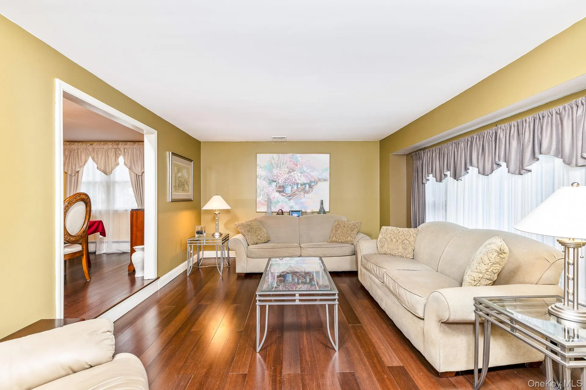 19 Knoll Lane, Smithtown, NY, 4 Bedrooms Bedrooms, 8 Rooms Rooms,2 BathroomsBathrooms,Residential,For Rent,Knoll,0,1009532 19 Knoll Lane, Smithtown, NY, 4 Bedrooms Bedrooms, 8 Rooms Rooms,2 BathroomsBathrooms,Residential,For Rent,Knoll,0,1009532