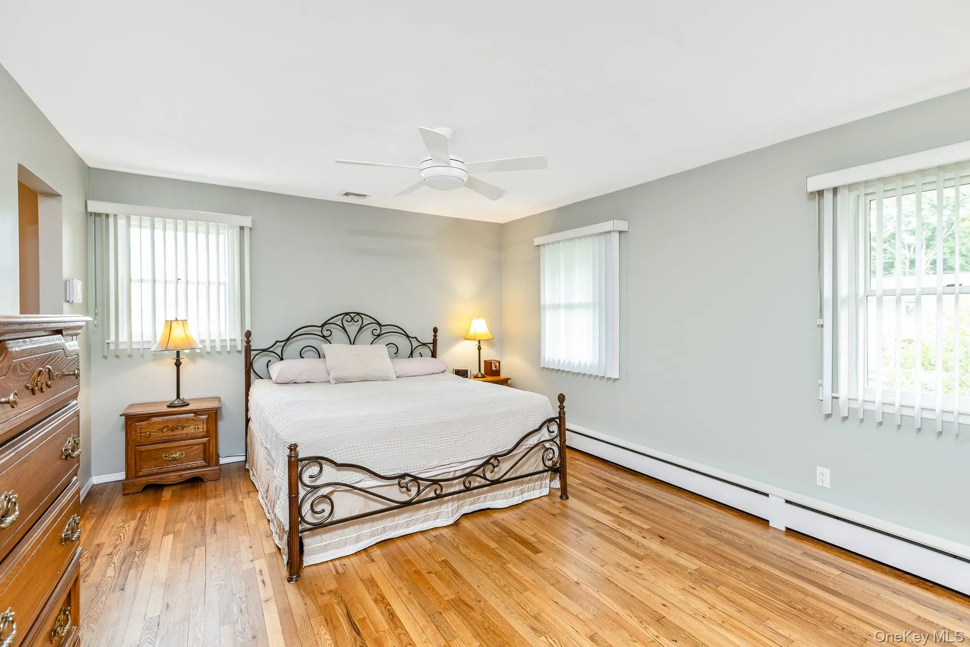 19 Knoll Lane, Smithtown, NY, 4 Bedrooms Bedrooms, 8 Rooms Rooms,2 BathroomsBathrooms,Residential,For Rent,Knoll,0,1009532 19 Knoll Lane, Smithtown, NY, 4 Bedrooms Bedrooms, 8 Rooms Rooms,2 BathroomsBathrooms,Residential,For Rent,Knoll,0,1009532