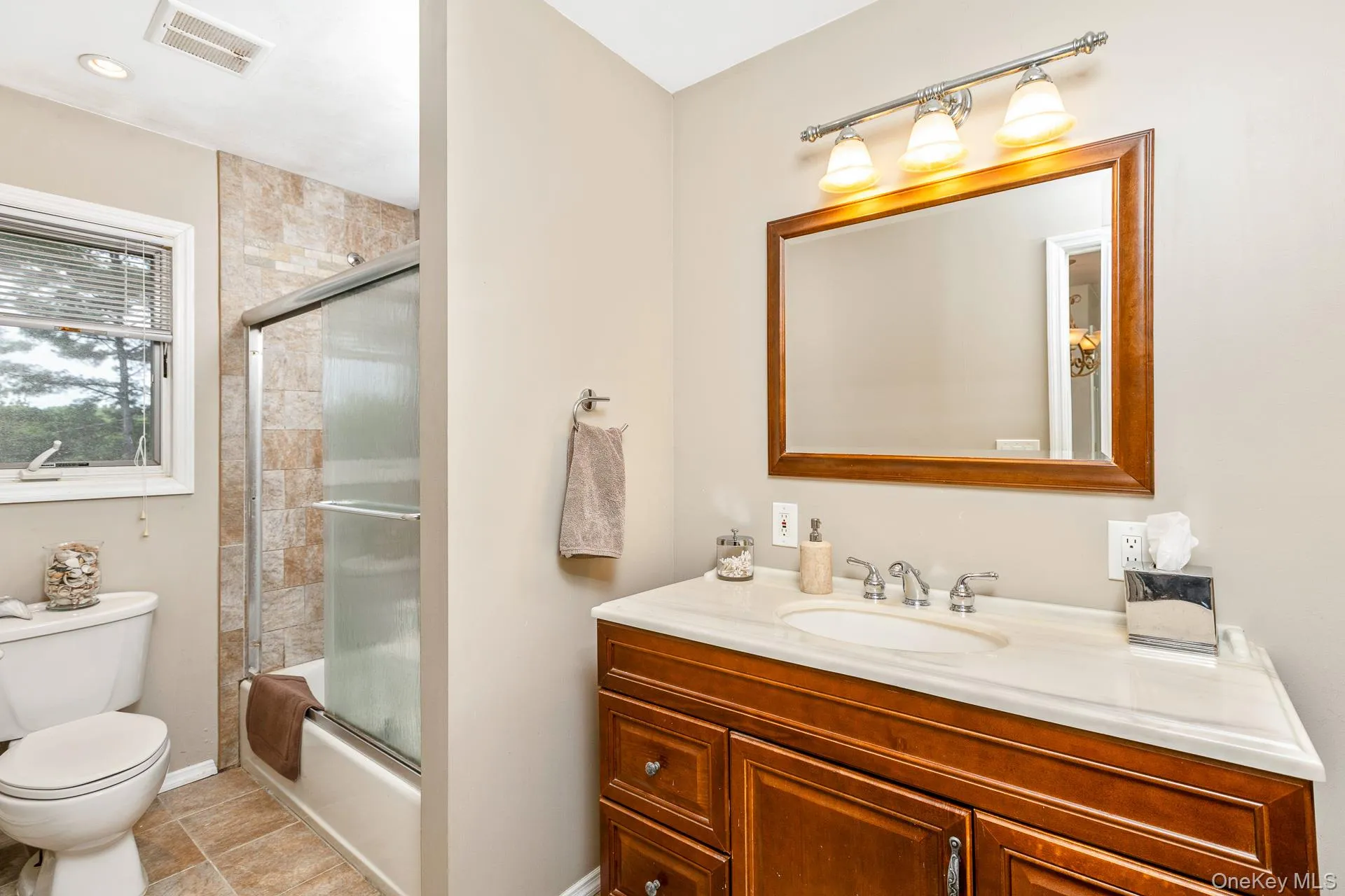 19 Knoll Lane, Smithtown, NY, 4 Bedrooms Bedrooms, 8 Rooms Rooms,2 BathroomsBathrooms,Residential,For Rent,Knoll,0,1009532 19 Knoll Lane, Smithtown, NY, 4 Bedrooms Bedrooms, 8 Rooms Rooms,2 BathroomsBathrooms,Residential,For Rent,Knoll,0,1009532