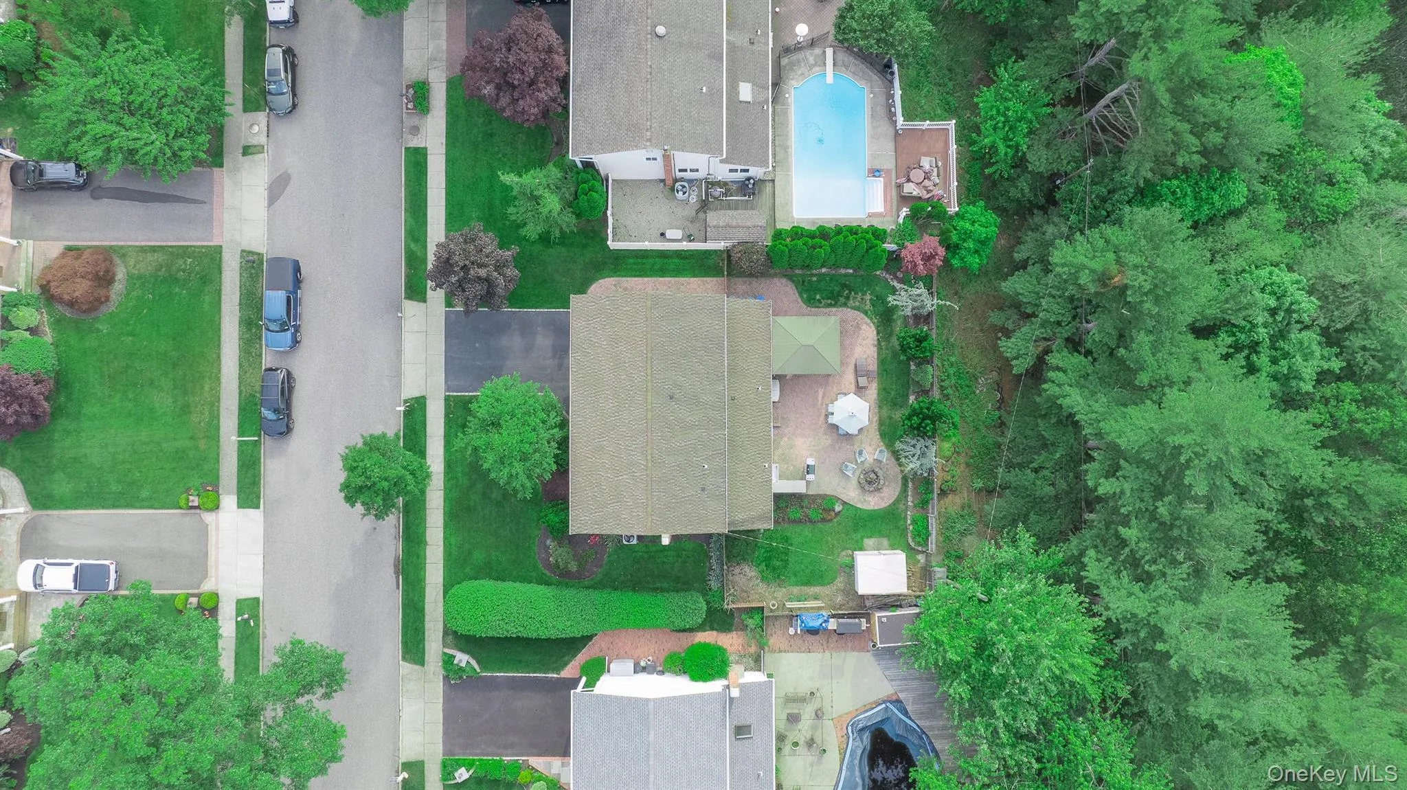 19 Knoll Lane, Smithtown, NY, 4 Bedrooms Bedrooms, 8 Rooms Rooms,2 BathroomsBathrooms,Residential,For Rent,Knoll,0,1009532 19 Knoll Lane, Smithtown, NY, 4 Bedrooms Bedrooms, 8 Rooms Rooms,2 BathroomsBathrooms,Residential,For Rent,Knoll,0,1009532