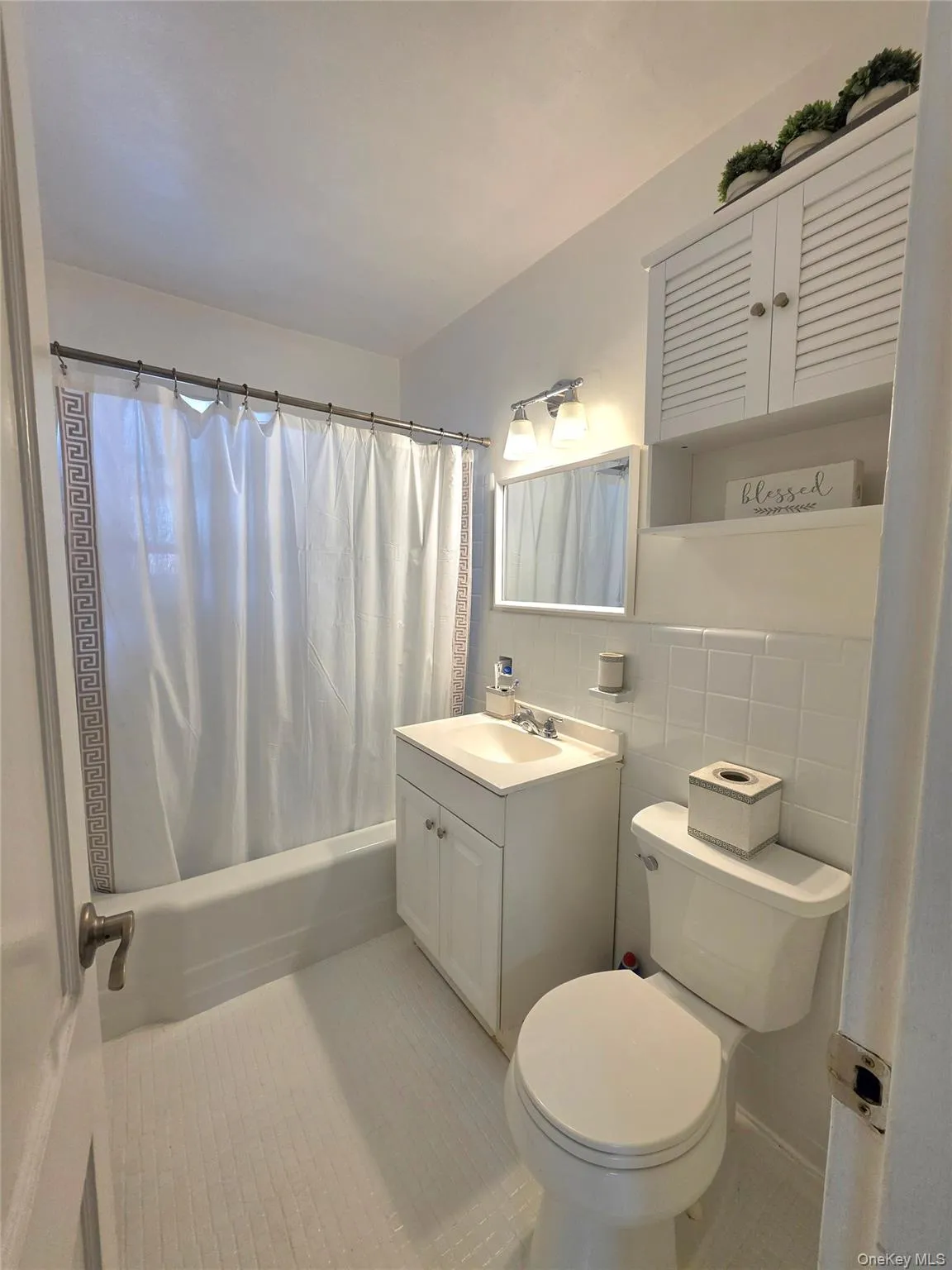 88-27 Shore Parkway, New York, NY, 1 Bedroom Bedrooms, 4 Rooms Rooms,1 BathroomBathrooms,Residential,For Rent,Shore Parkway,0,1009533 88-27 Shore Parkway, New York, NY, 1 Bedroom Bedrooms, 4 Rooms Rooms,1 BathroomBathrooms,Residential,For Rent,Shore Parkway,0,1009533