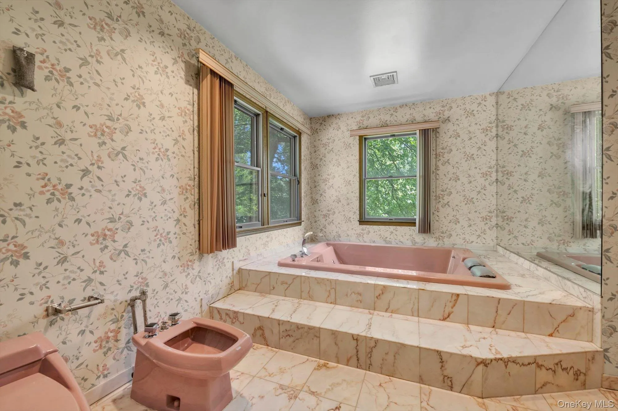 244 Store Hill Road, North Hempstead, NY, 5 Bedrooms Bedrooms, 11 Rooms Rooms,3 BathroomsBathrooms,Residential,For Rent,Store Hill,0,1009534 244 Store Hill Road, North Hempstead, NY, 5 Bedrooms Bedrooms, 11 Rooms Rooms,3 BathroomsBathrooms,Residential,For Rent,Store Hill,0,1009534