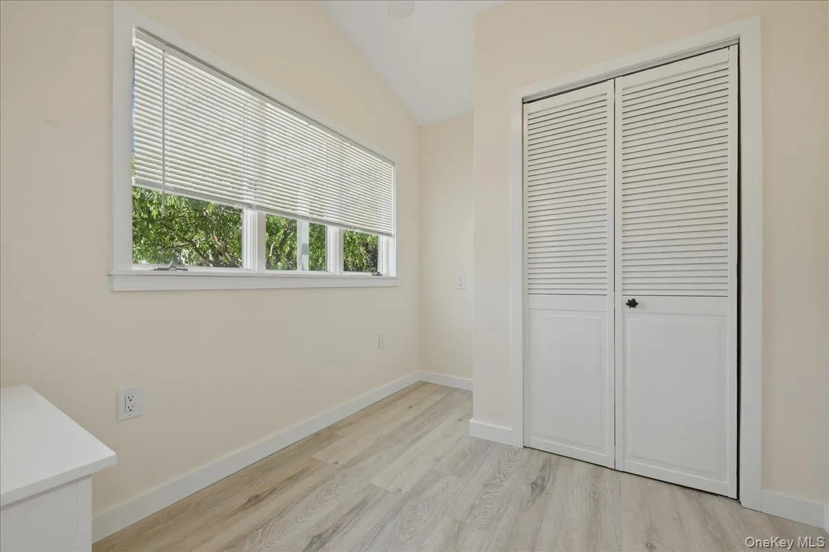 Can be used as an office or small bedroom Can be used as an office or small bedroom