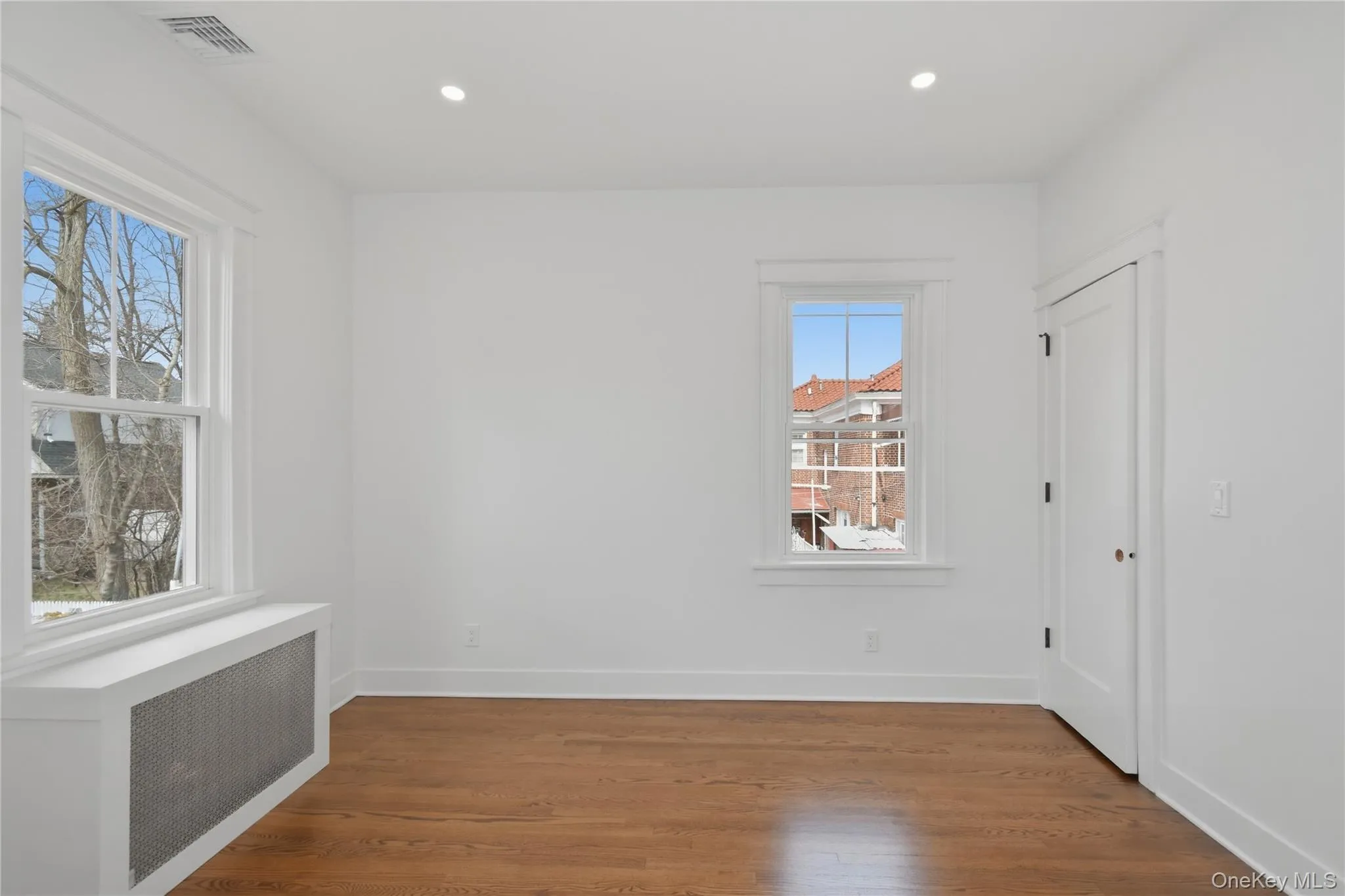 55 Stuyvesant Plaza, Mount Vernon, NY, 4 Bedrooms Bedrooms, 9 Rooms Rooms,3 BathroomsBathrooms,Residential,For Rent,Stuyvesant,0,1009538 55 Stuyvesant Plaza, Mount Vernon, NY, 4 Bedrooms Bedrooms, 9 Rooms Rooms,3 BathroomsBathrooms,Residential,For Rent,Stuyvesant,0,1009538