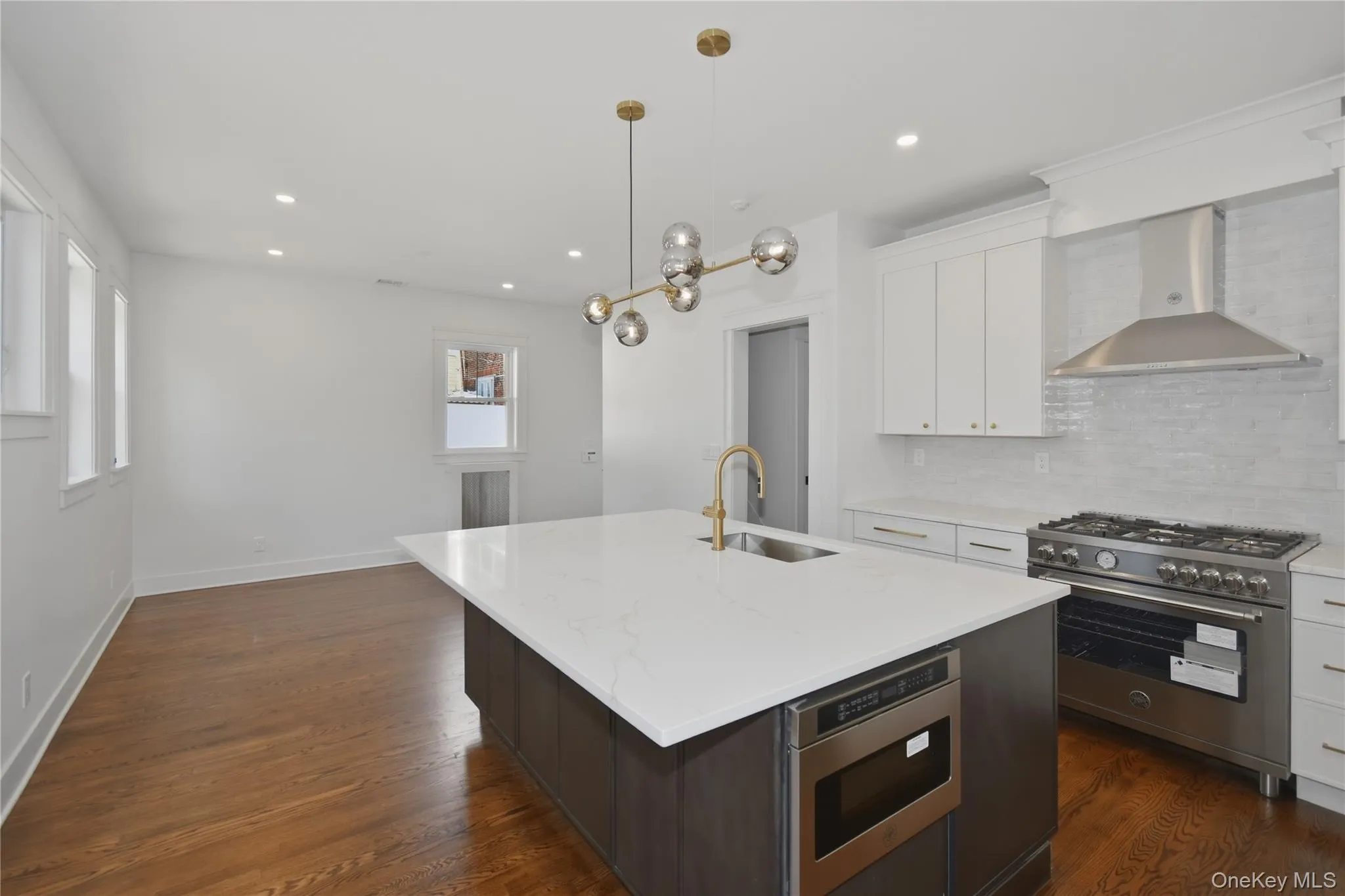 55 Stuyvesant Plaza, Mount Vernon, NY, 4 Bedrooms Bedrooms, 9 Rooms Rooms,3 BathroomsBathrooms,Residential,For Rent,Stuyvesant,0,1009538 55 Stuyvesant Plaza, Mount Vernon, NY, 4 Bedrooms Bedrooms, 9 Rooms Rooms,3 BathroomsBathrooms,Residential,For Rent,Stuyvesant,0,1009538