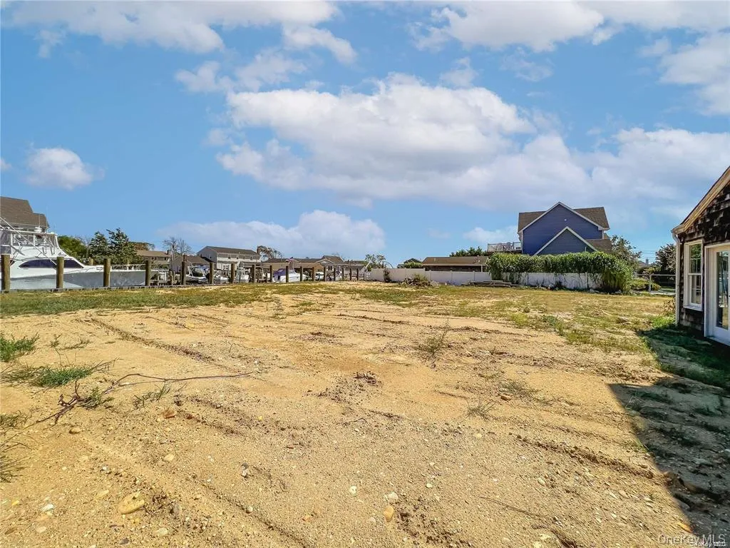 187 Sequams Lane Center, Islip, NY, 3 Bedrooms Bedrooms, 7 Rooms Rooms,2 BathroomsBathrooms,Residential,For Rent,Sequams Lane,0,1009539 187 Sequams Lane Center, Islip, NY, 3 Bedrooms Bedrooms, 7 Rooms Rooms,2 BathroomsBathrooms,Residential,For Rent,Sequams Lane,0,1009539