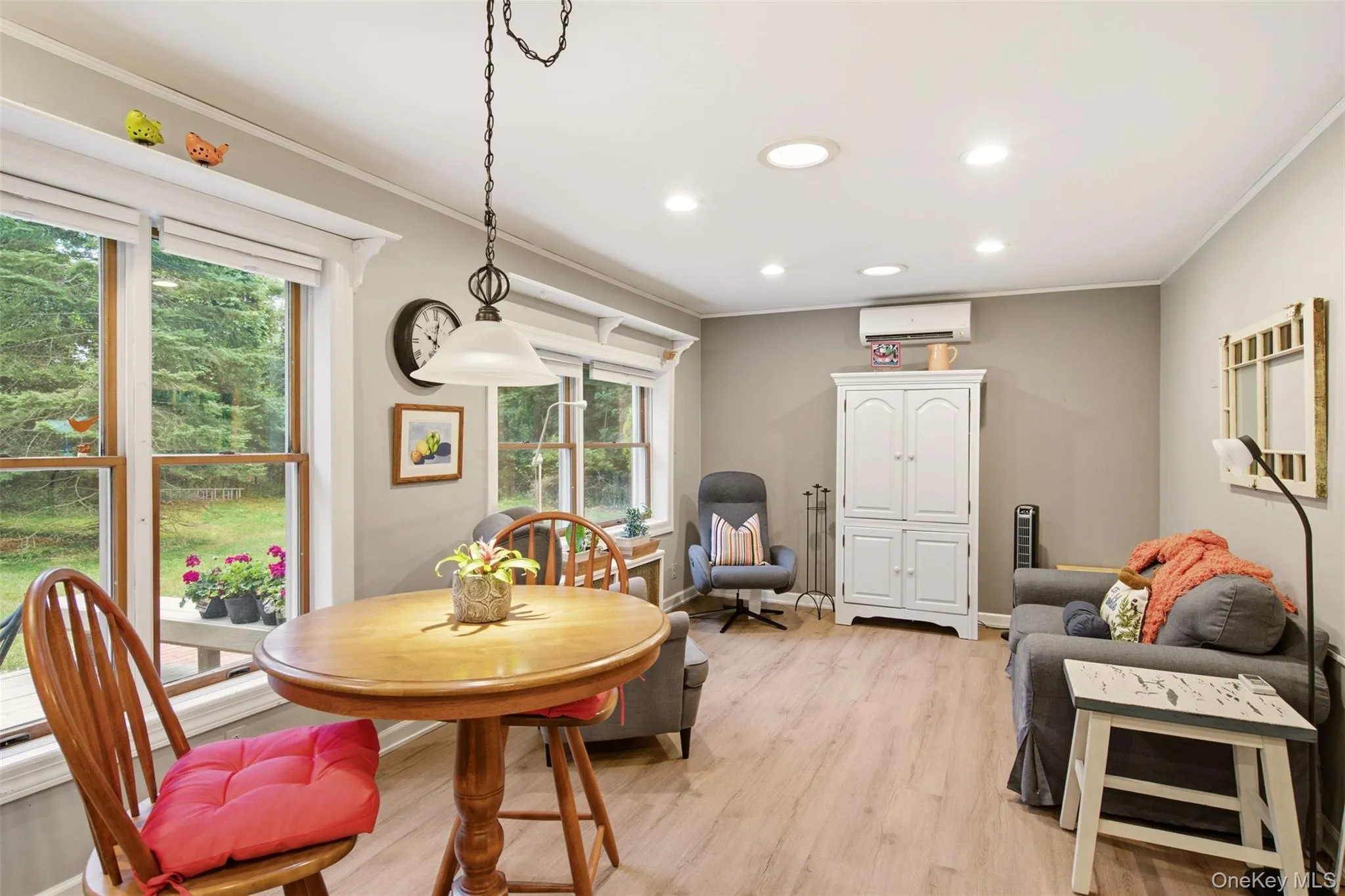 4 Landing Meadow Road, Smithtown, NY, 3 Bedrooms Bedrooms, 8 Rooms Rooms,2 BathroomsBathrooms,Residential,For Rent,Landing Meadow,0,1009540 4 Landing Meadow Road, Smithtown, NY, 3 Bedrooms Bedrooms, 8 Rooms Rooms,2 BathroomsBathrooms,Residential,For Rent,Landing Meadow,0,1009540