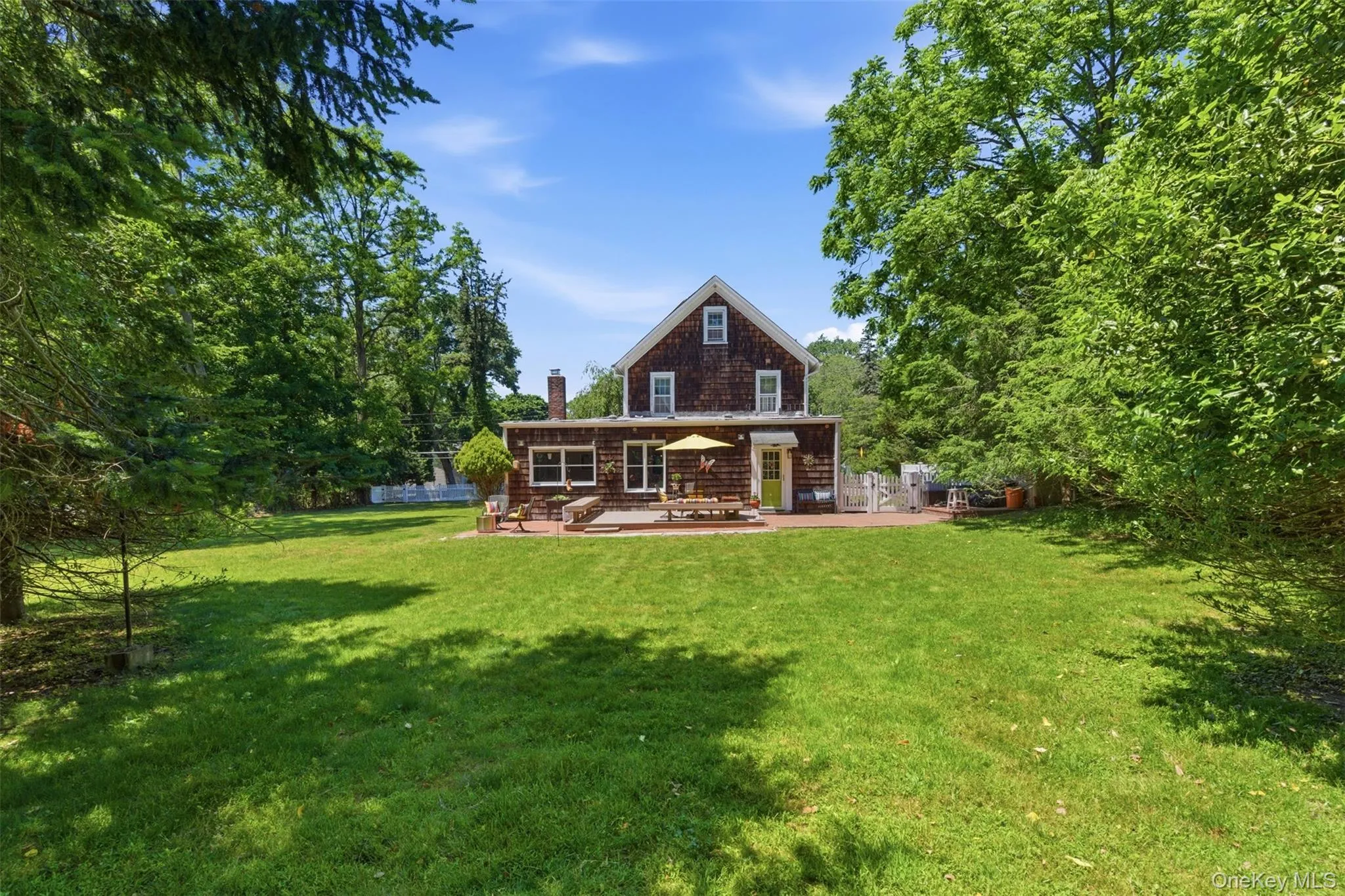 4 Landing Meadow Road, Smithtown, NY, 3 Bedrooms Bedrooms, 8 Rooms Rooms,2 BathroomsBathrooms,Residential,For Rent,Landing Meadow,0,1009540 4 Landing Meadow Road, Smithtown, NY, 3 Bedrooms Bedrooms, 8 Rooms Rooms,2 BathroomsBathrooms,Residential,For Rent,Landing Meadow,0,1009540