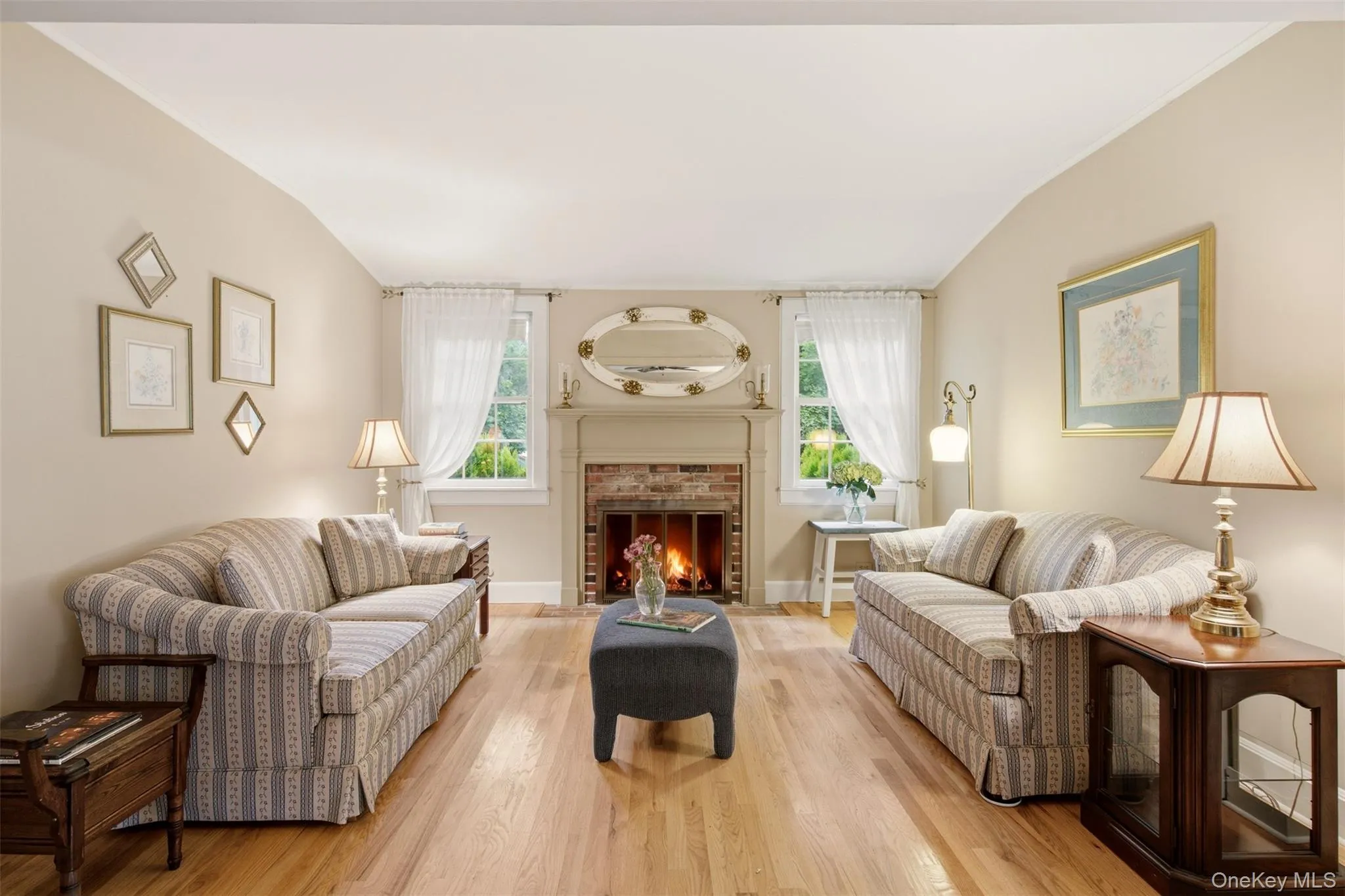 4 Landing Meadow Road, Smithtown, NY, 3 Bedrooms Bedrooms, 8 Rooms Rooms,2 BathroomsBathrooms,Residential,For Rent,Landing Meadow,0,1009540 4 Landing Meadow Road, Smithtown, NY, 3 Bedrooms Bedrooms, 8 Rooms Rooms,2 BathroomsBathrooms,Residential,For Rent,Landing Meadow,0,1009540