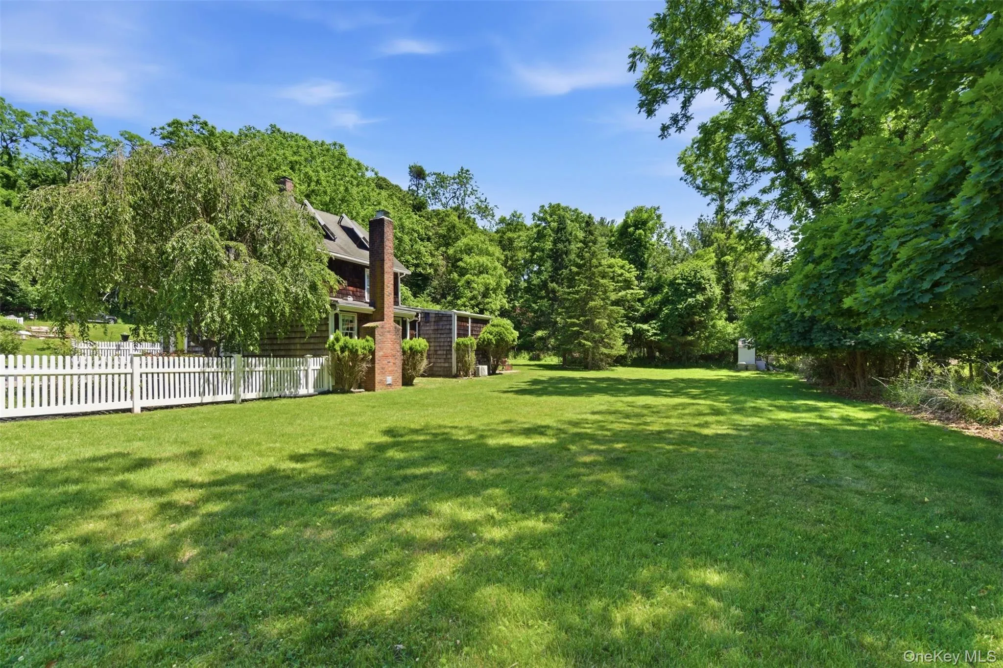 4 Landing Meadow Road, Smithtown, NY, 3 Bedrooms Bedrooms, 8 Rooms Rooms,2 BathroomsBathrooms,Residential,For Rent,Landing Meadow,0,1009540 4 Landing Meadow Road, Smithtown, NY, 3 Bedrooms Bedrooms, 8 Rooms Rooms,2 BathroomsBathrooms,Residential,For Rent,Landing Meadow,0,1009540