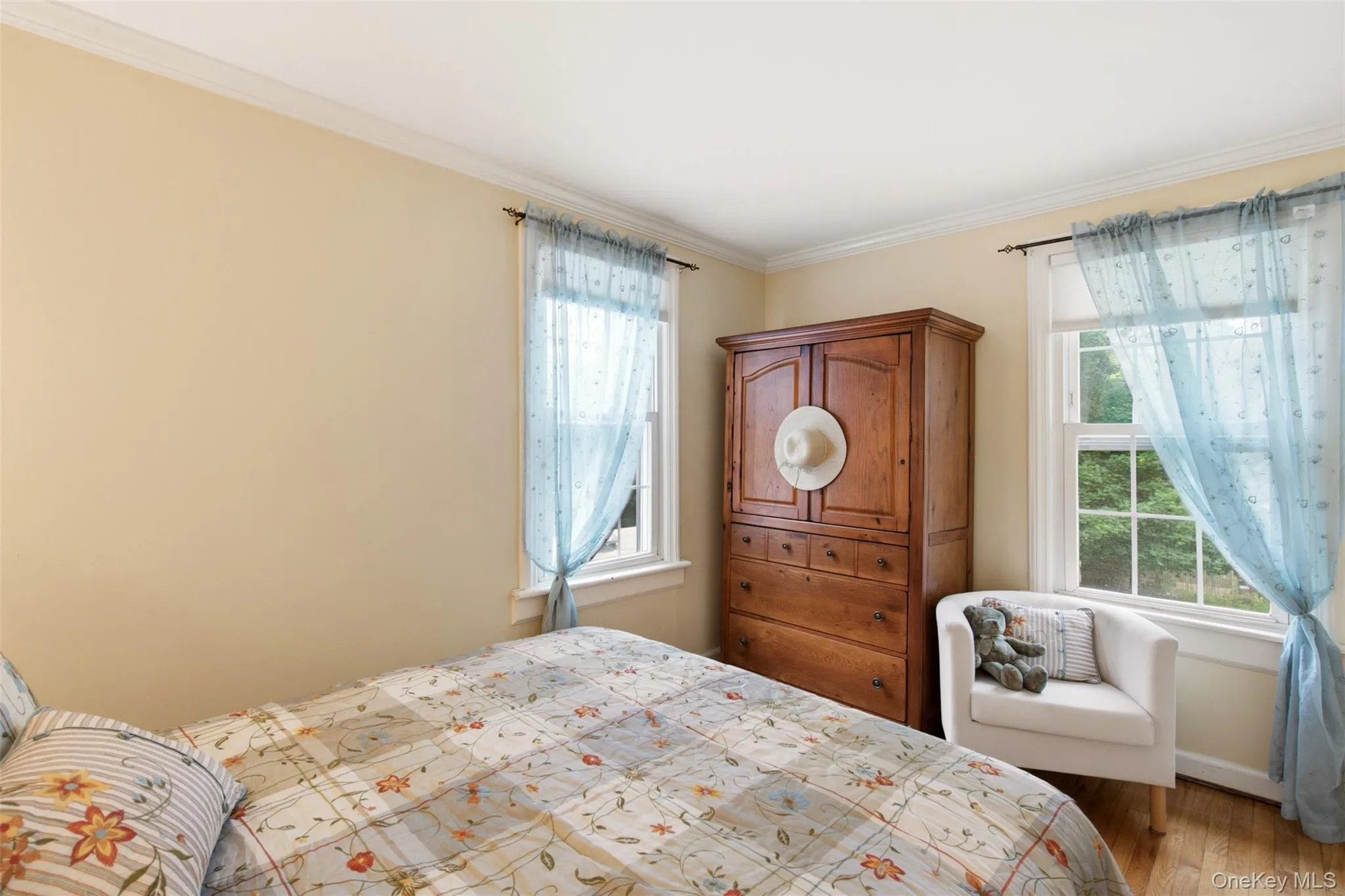 4 Landing Meadow Road, Smithtown, NY, 3 Bedrooms Bedrooms, 8 Rooms Rooms,2 BathroomsBathrooms,Residential,For Rent,Landing Meadow,0,1009540 4 Landing Meadow Road, Smithtown, NY, 3 Bedrooms Bedrooms, 8 Rooms Rooms,2 BathroomsBathrooms,Residential,For Rent,Landing Meadow,0,1009540