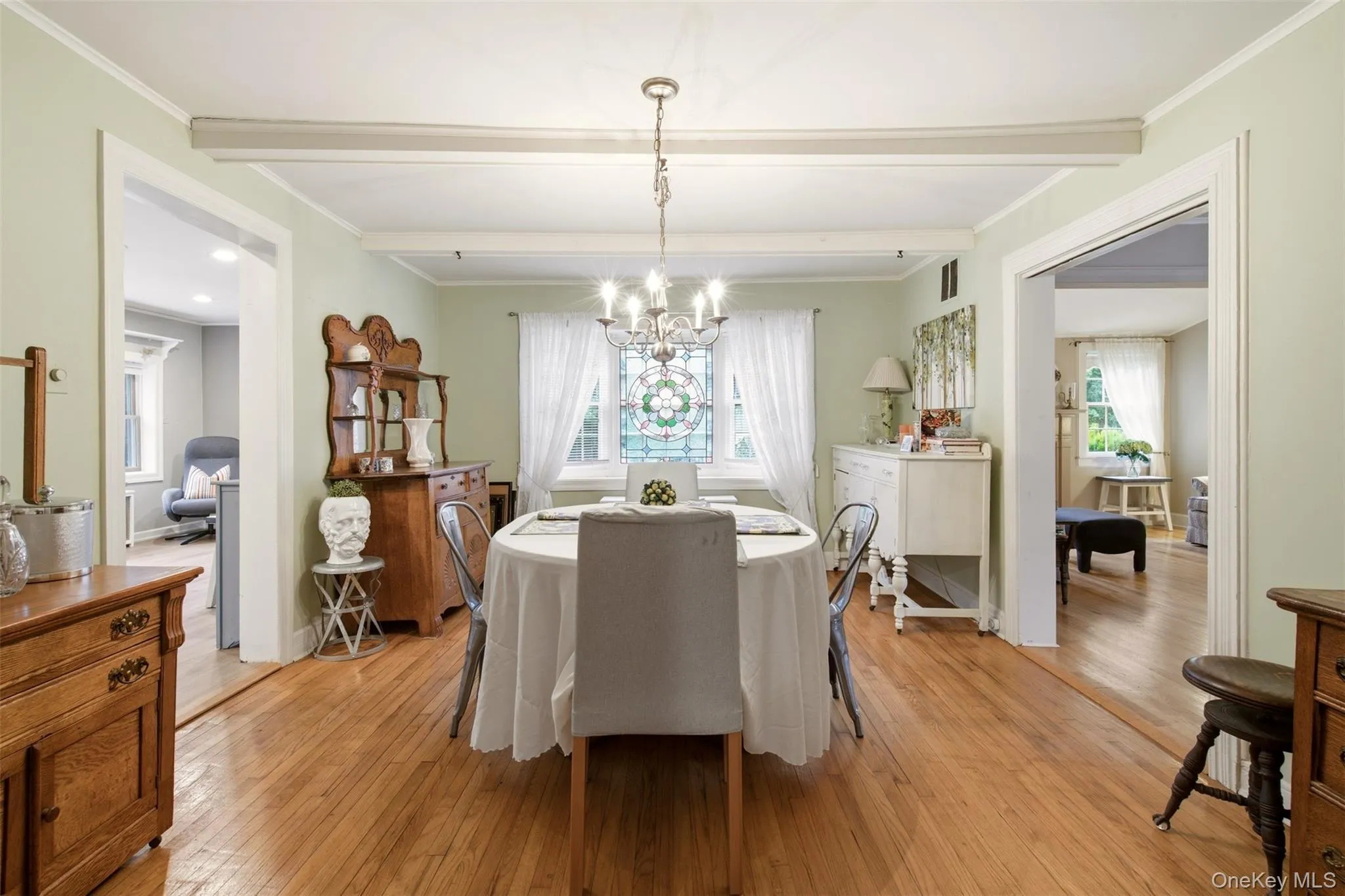 4 Landing Meadow Road, Smithtown, NY, 3 Bedrooms Bedrooms, 8 Rooms Rooms,2 BathroomsBathrooms,Residential,For Rent,Landing Meadow,0,1009540 4 Landing Meadow Road, Smithtown, NY, 3 Bedrooms Bedrooms, 8 Rooms Rooms,2 BathroomsBathrooms,Residential,For Rent,Landing Meadow,0,1009540