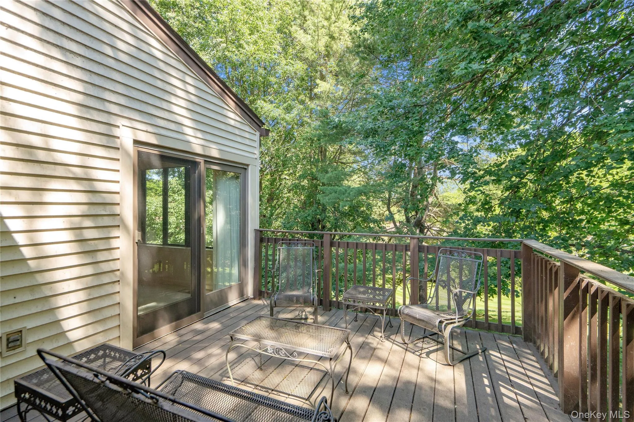 265 Sparrow Drive, North Hempstead, NY, 2 Bedrooms Bedrooms, 8 Rooms Rooms,2 BathroomsBathrooms,Residential,For Rent,Sparrow,0,1009542 265 Sparrow Drive, North Hempstead, NY, 2 Bedrooms Bedrooms, 8 Rooms Rooms,2 BathroomsBathrooms,Residential,For Rent,Sparrow,0,1009542