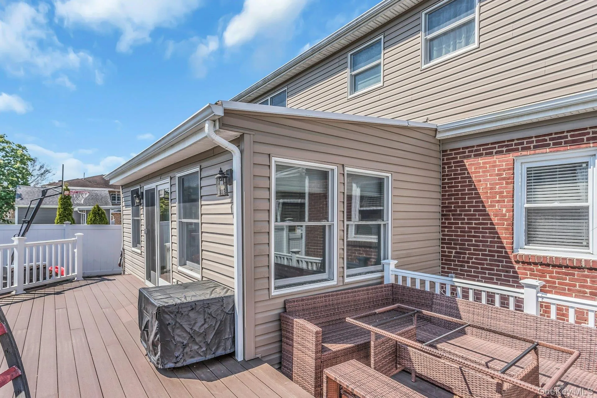 233 Collins Avenue, North Hempstead, NY, 5 Bedrooms Bedrooms, 14 Rooms Rooms,4 BathroomsBathrooms,Residential,For Rent,Collins,0,1009546 233 Collins Avenue, North Hempstead, NY, 5 Bedrooms Bedrooms, 14 Rooms Rooms,4 BathroomsBathrooms,Residential,For Rent,Collins,0,1009546