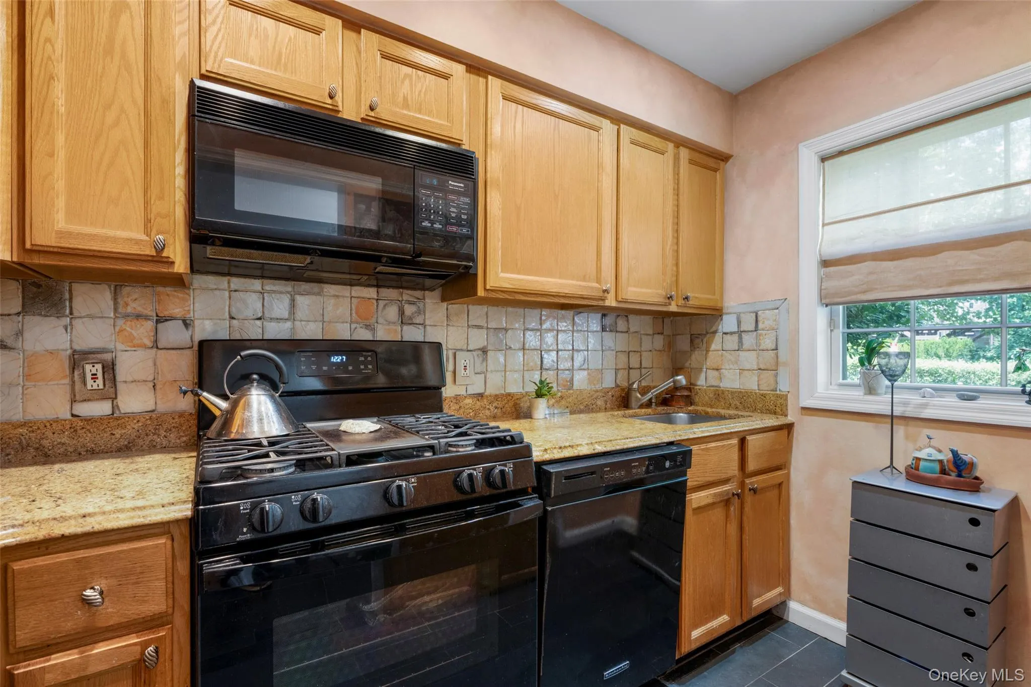 398 Cortlandt Avenue, Mamaroneck, NY, 2 Bedrooms Bedrooms, 5 Rooms Rooms,2 BathroomsBathrooms,Residential,For Rent,Cortlandt,0,1009552 398 Cortlandt Avenue, Mamaroneck, NY, 2 Bedrooms Bedrooms, 5 Rooms Rooms,2 BathroomsBathrooms,Residential,For Rent,Cortlandt,0,1009552