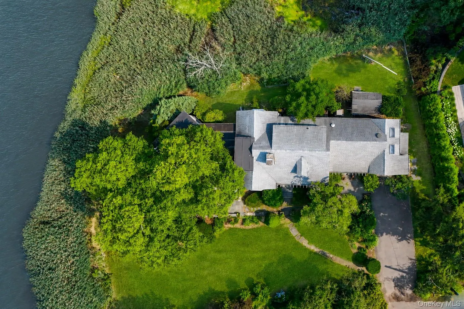 68 Woodbine Avenue, Mamaroneck, NY, 3 Bedrooms Bedrooms, 7 Rooms Rooms,2 BathroomsBathrooms,Residential,For Rent,Woodbine,0,1009553 68 Woodbine Avenue, Mamaroneck, NY, 3 Bedrooms Bedrooms, 7 Rooms Rooms,2 BathroomsBathrooms,Residential,For Rent,Woodbine,0,1009553